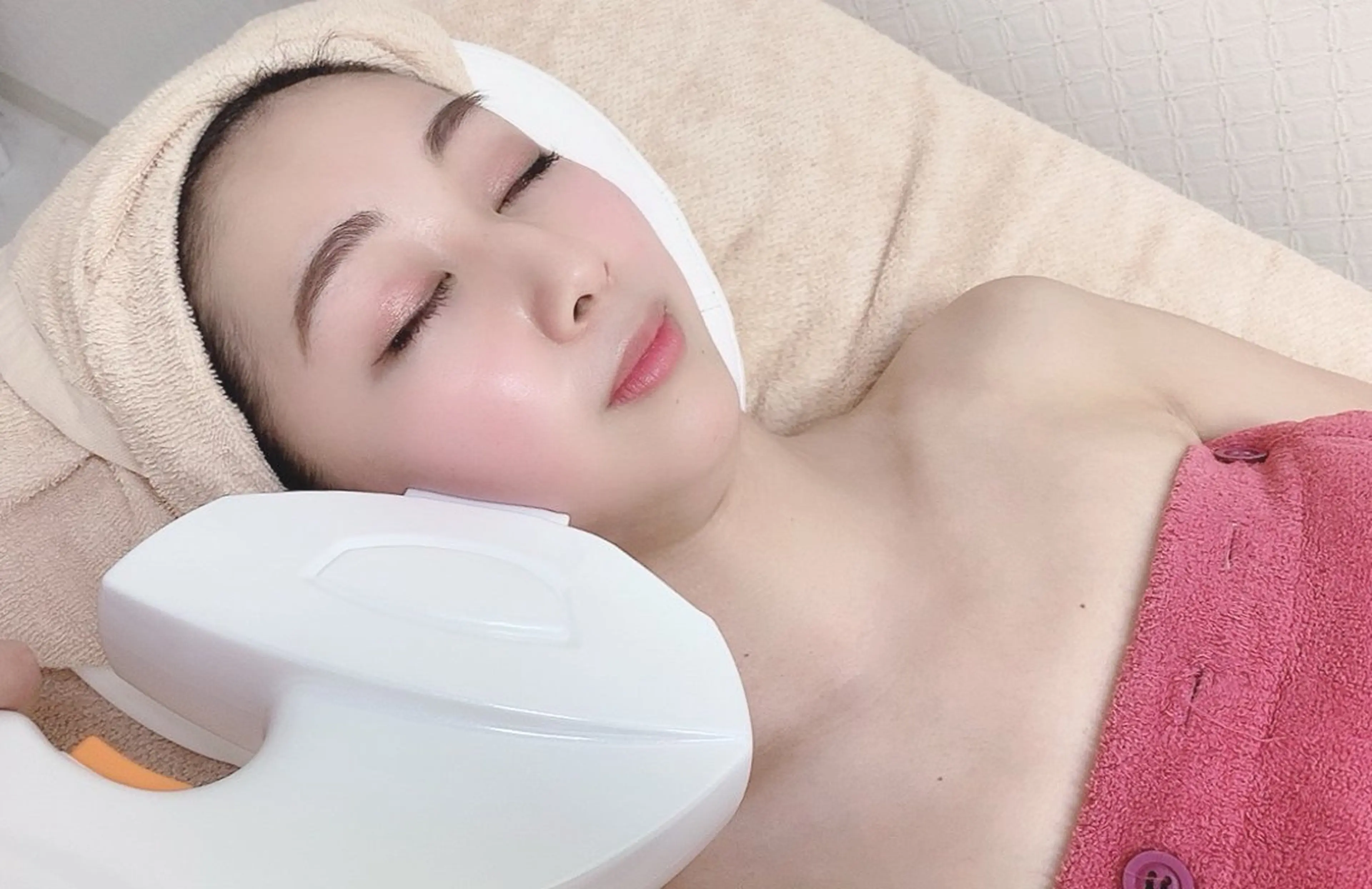 360°垢抜けたい！顔+うなじ脱毛🫶💕韓国風デザインシェービング付きの写真