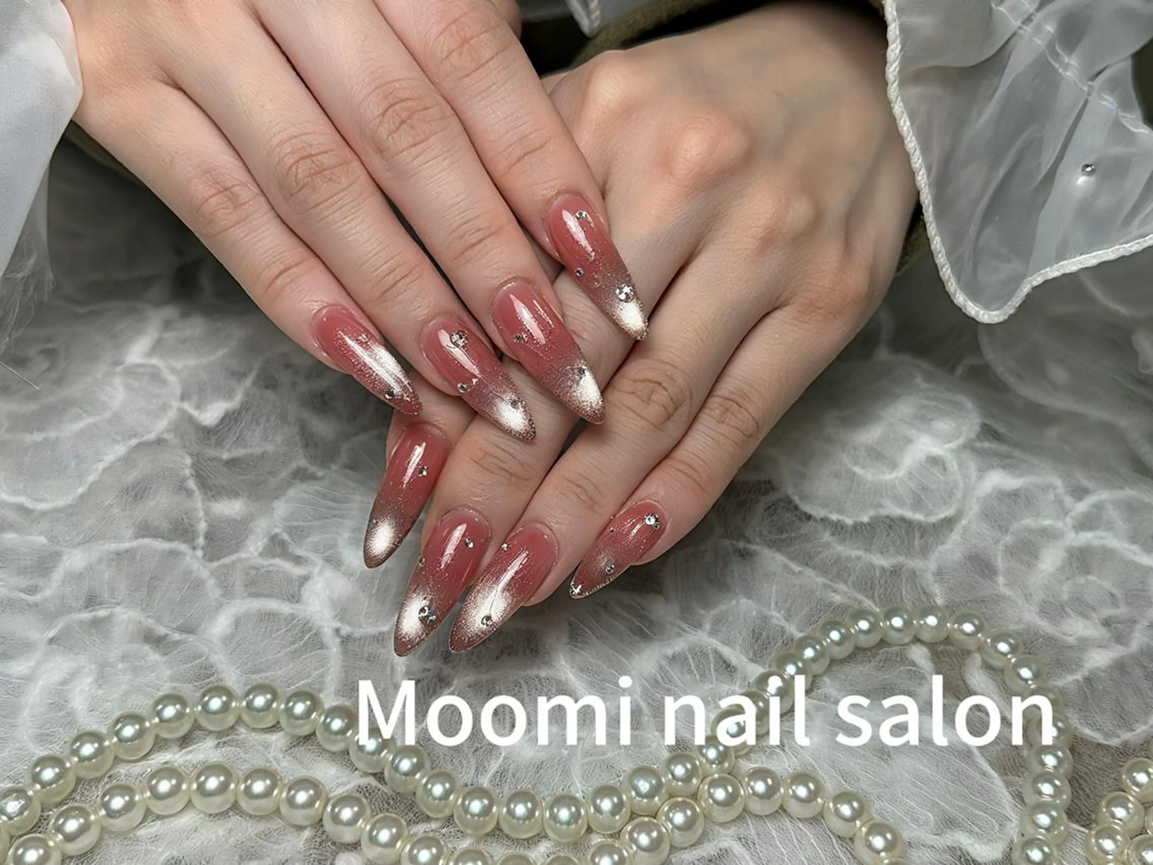 ミディアム ハンドネイル Moomi nail salonのネイルデザイン