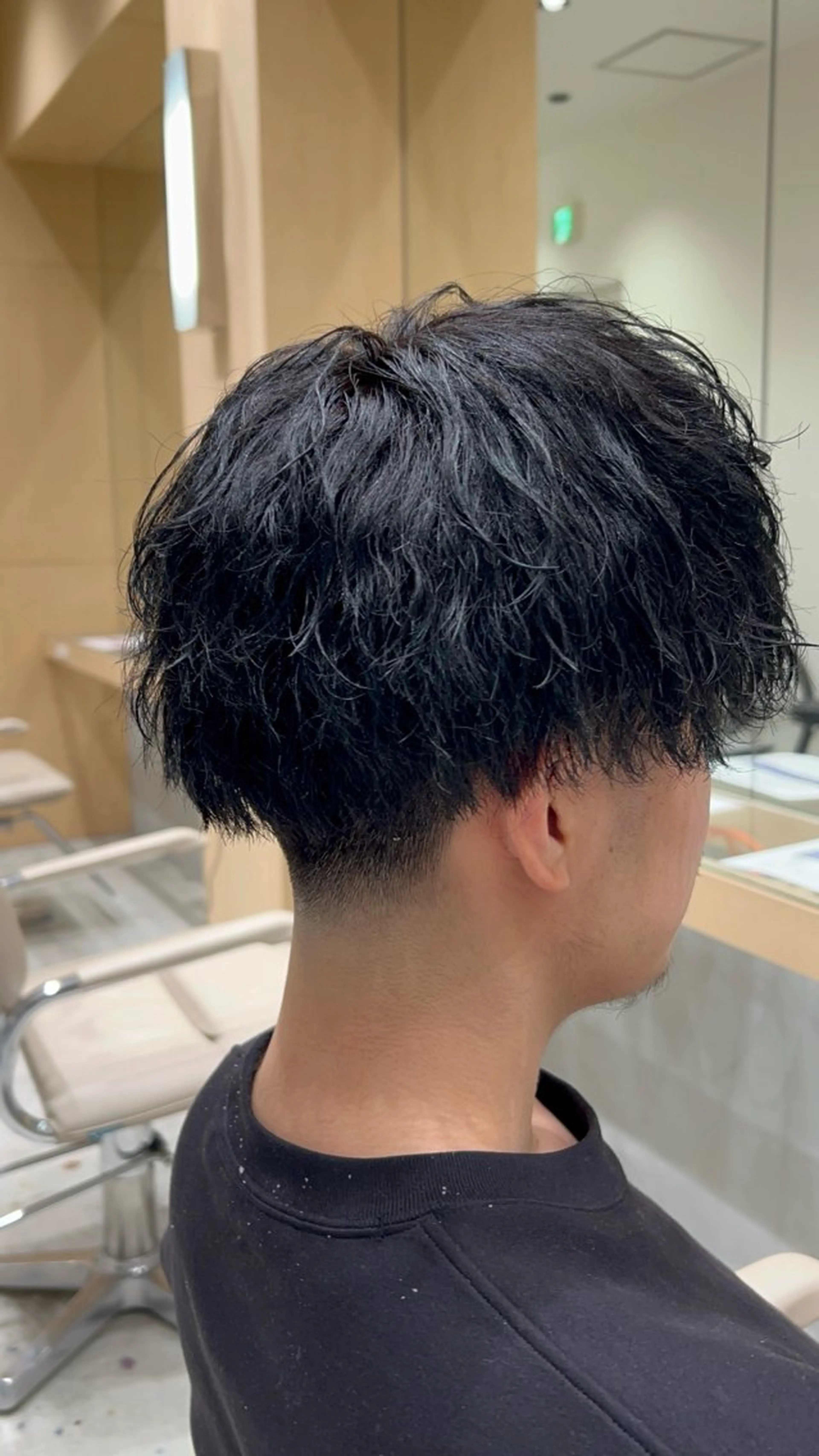 メンズ フェードカット メンズパーマ カット トリートメント 🐲ツイスパ🐲 フェード/龍のヘアスタイル