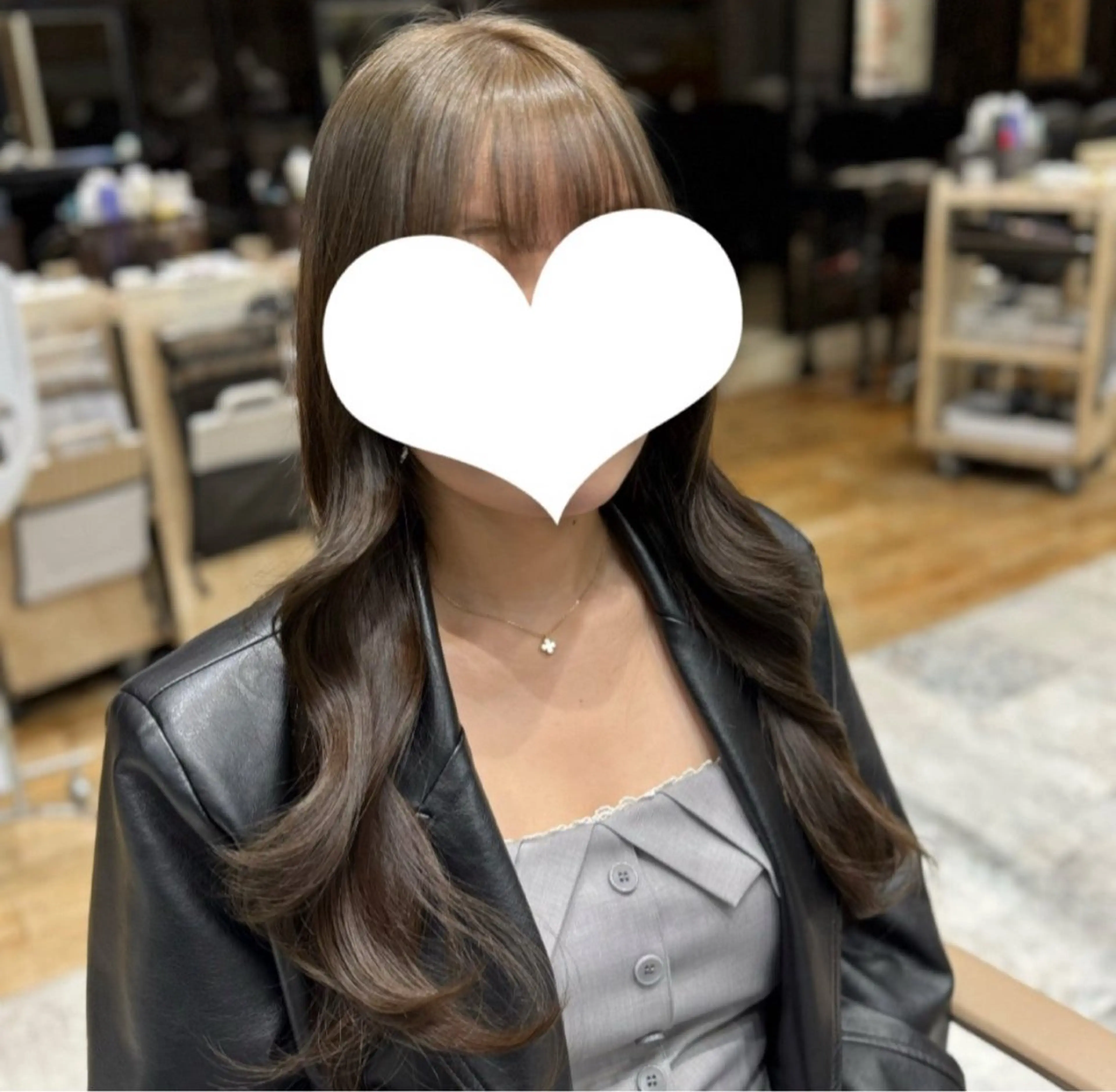 ロング カラー アッシュ ベージュカラー ブリーチ ブラウンカラー ショコラベージュ ヘアカラー レイヤー/顔まわり/ 透明感カラー/れいなのヘアスタイル