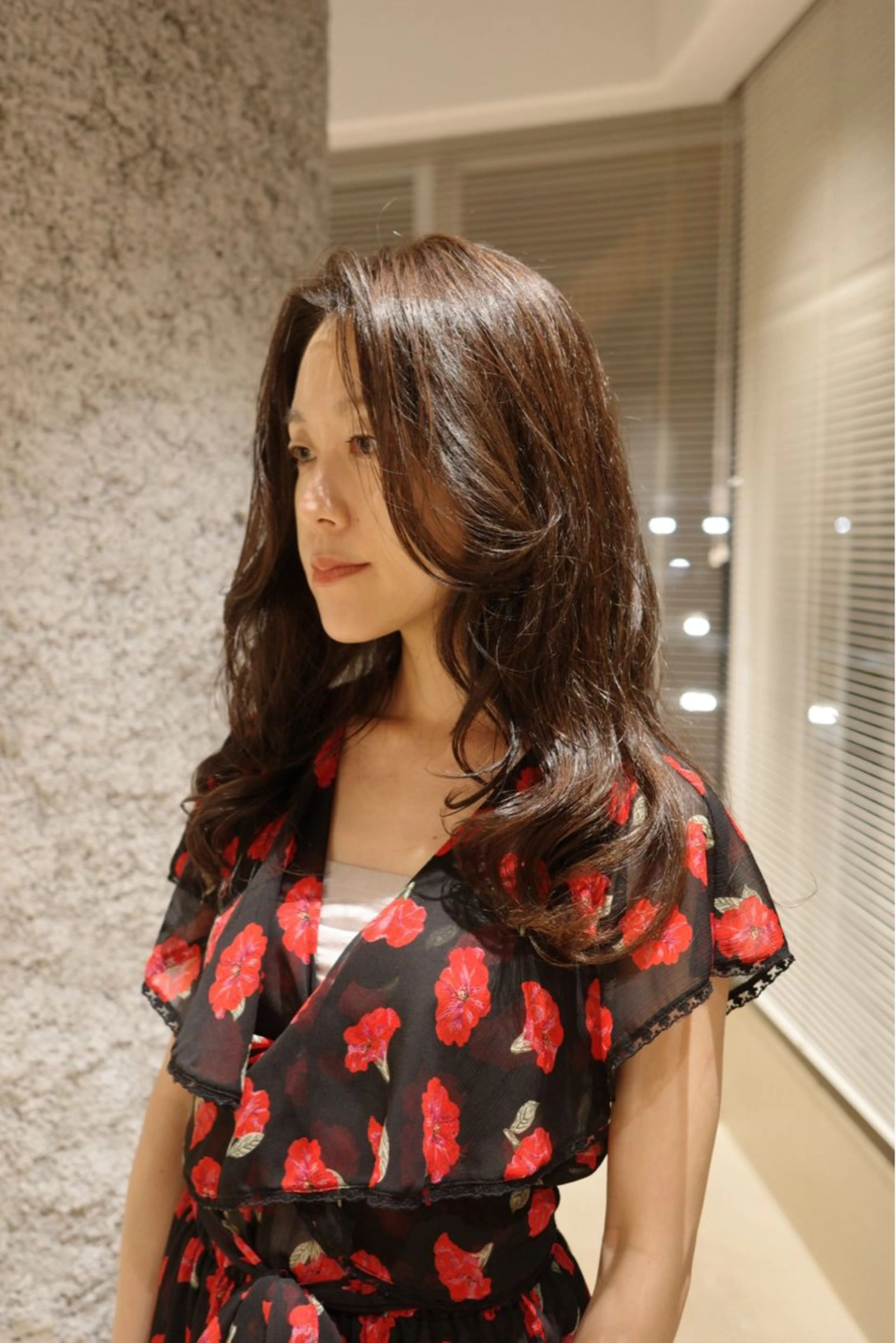 ロング カラー カット無料内田 海香のヘアスタイル