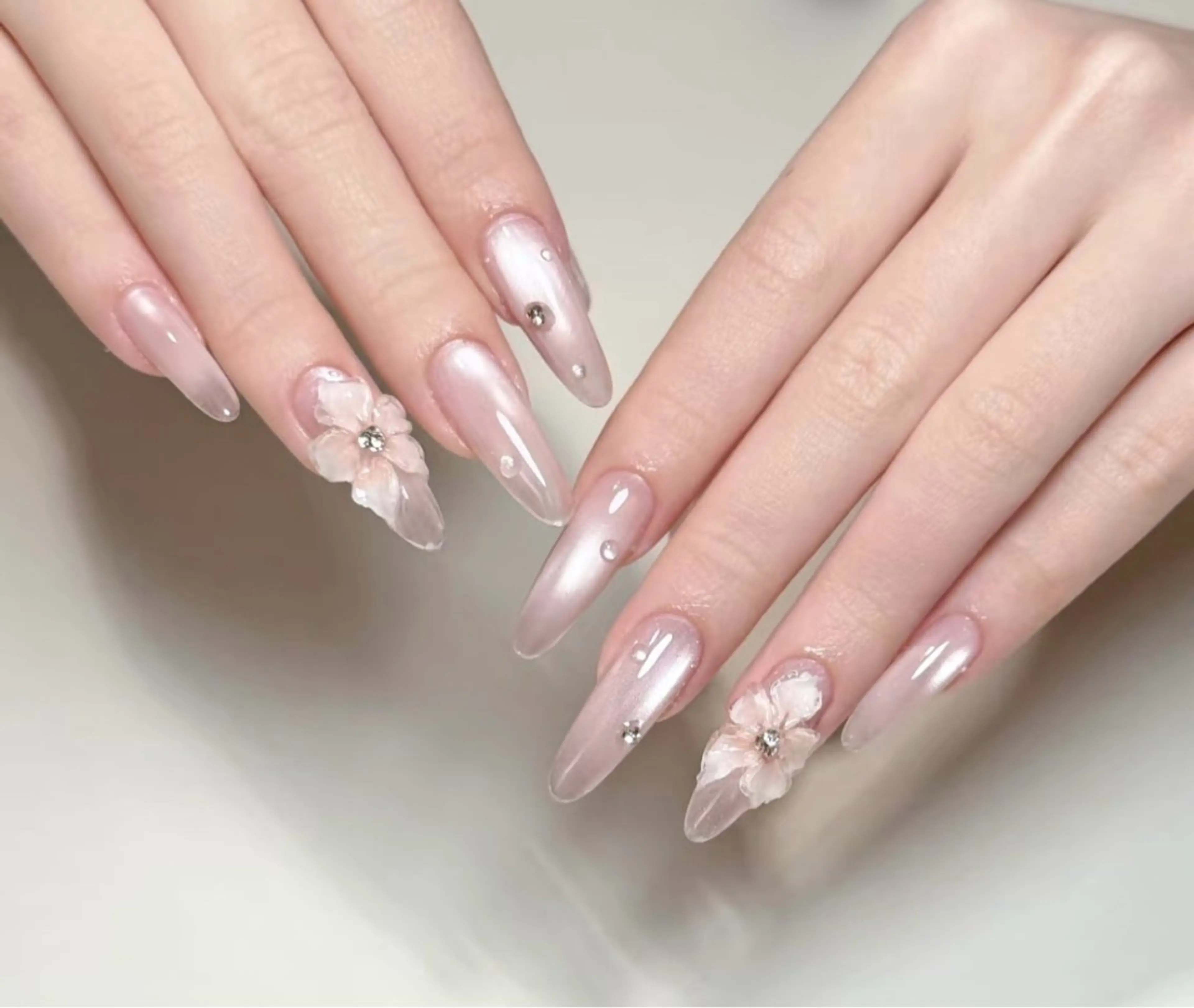 ネイル ハンドネイル queen nailのネイルデザイン