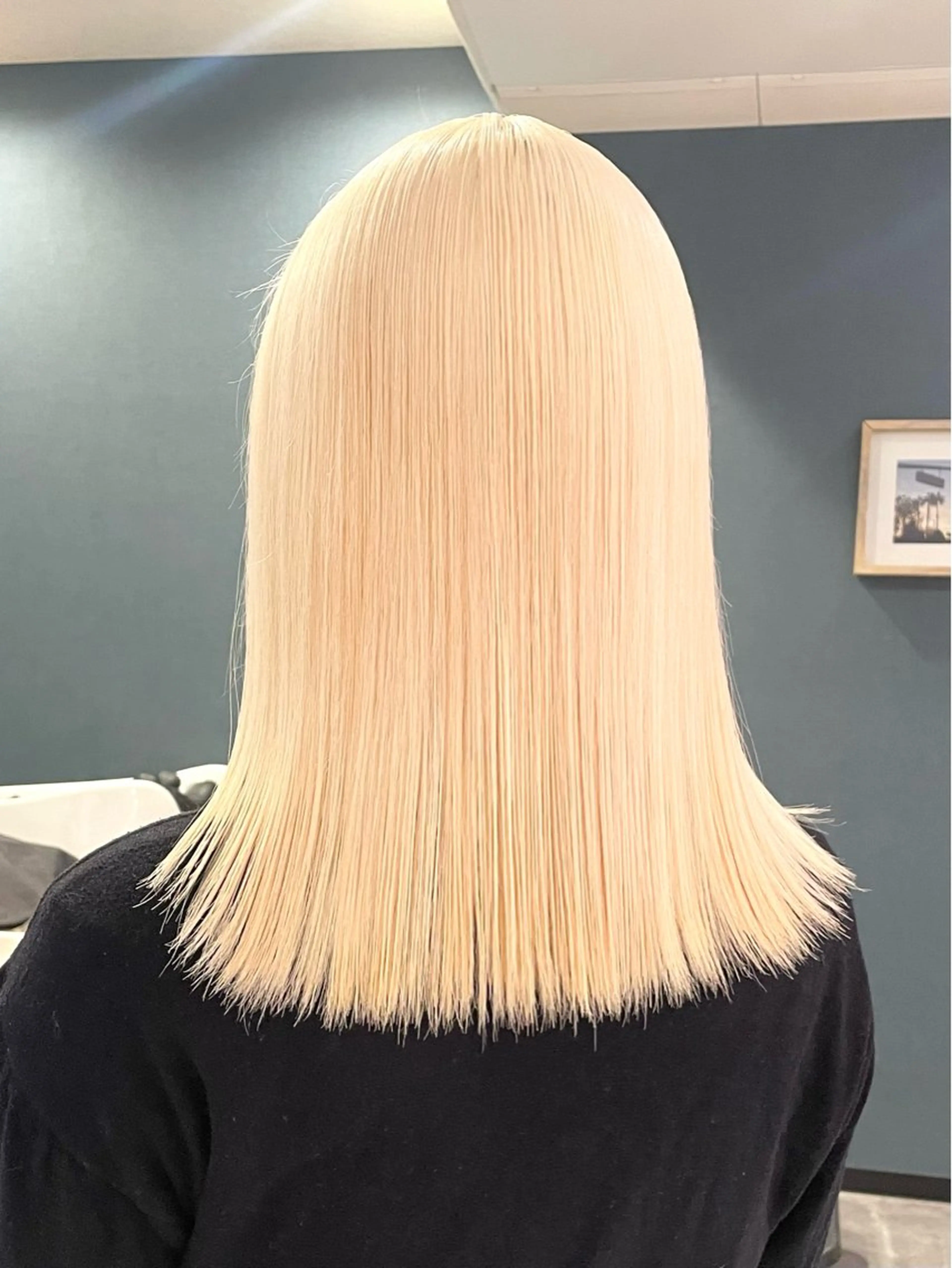 セミロング カラー 市川 澪のヘアスタイル