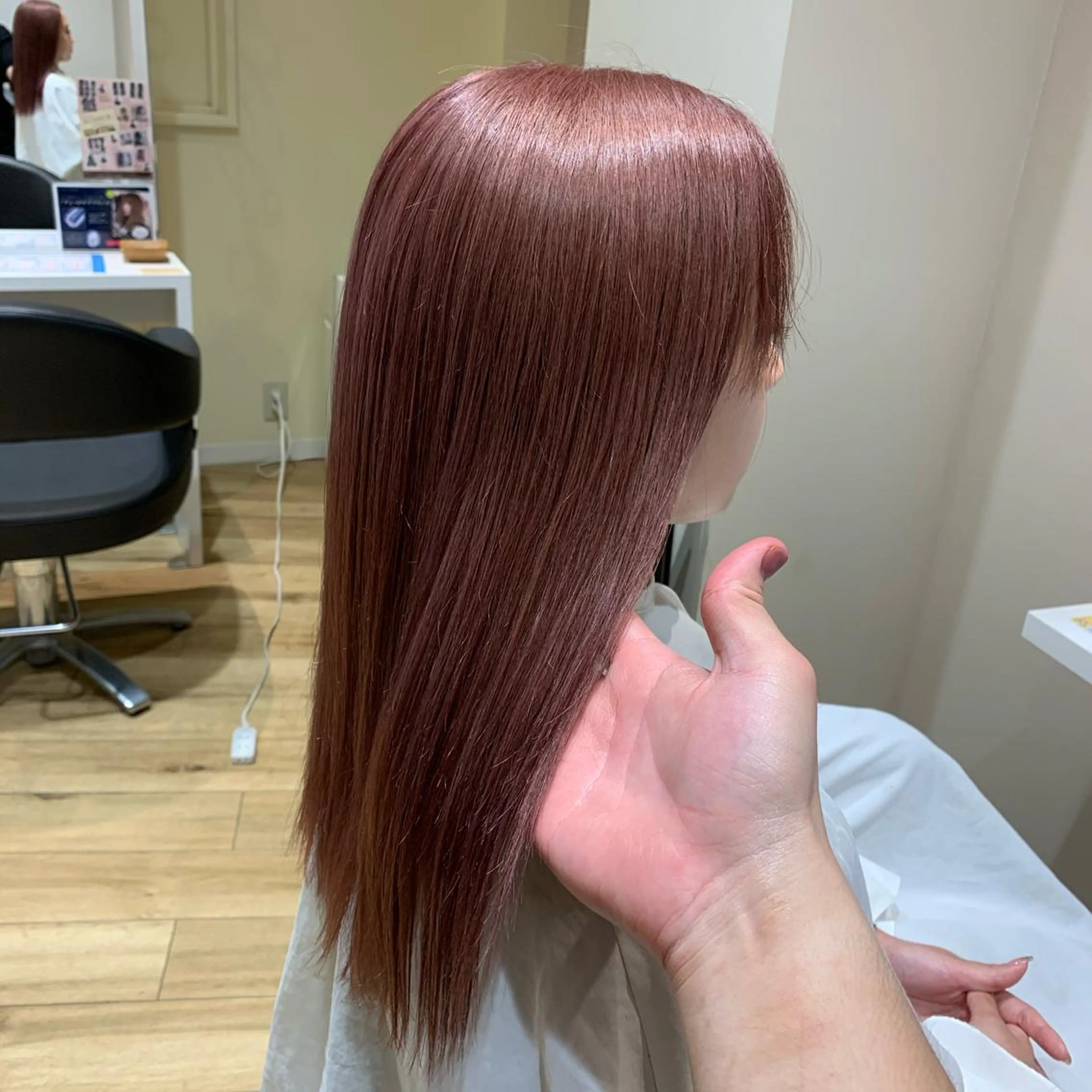 ミディアム オルチャンヘア ヘアカラー トリートメント 【White京橋】 岸 拓斗のヘアスタイル