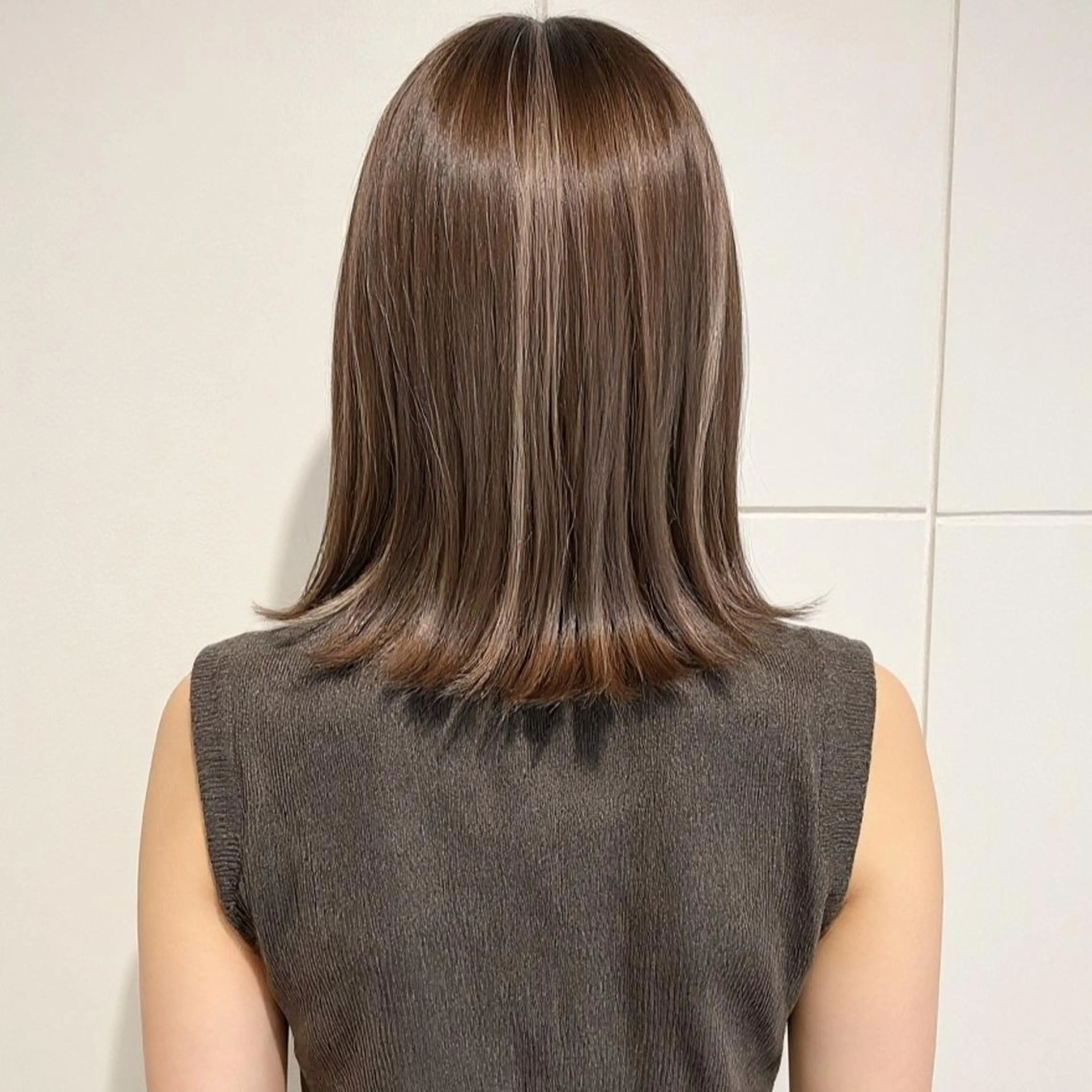 ミディアム 艶髪ストレート❇️ レイヤー❇️出町光流のヘアスタイル