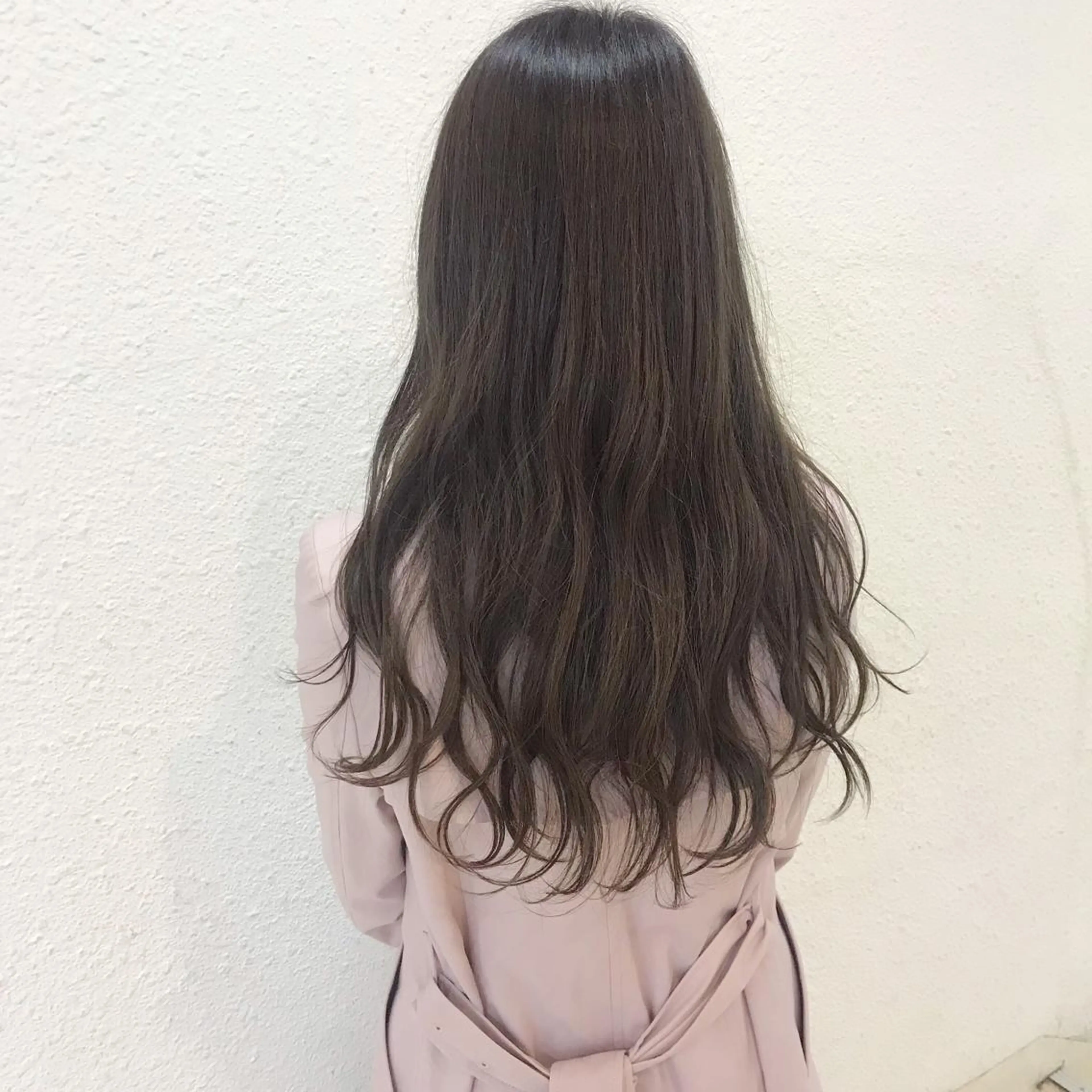 ロング カラー アッシュ 🟦メンズパーマ🟦 横浜駅｜小上馬淳司のヘアスタイル