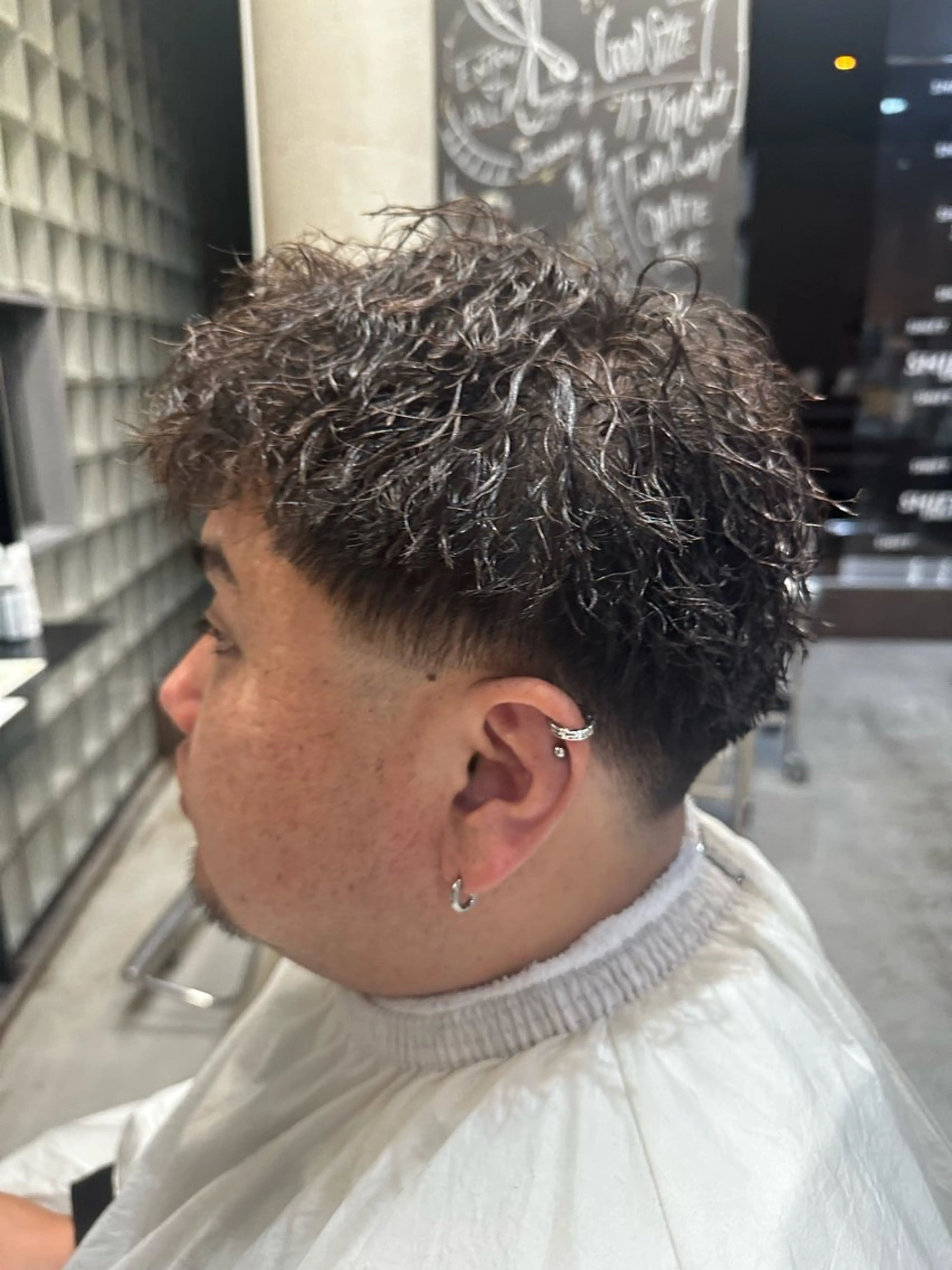 パーマ メンズ フェードカット メンズパーマ カット パーマ 岩永 大夢のヘアスタイル