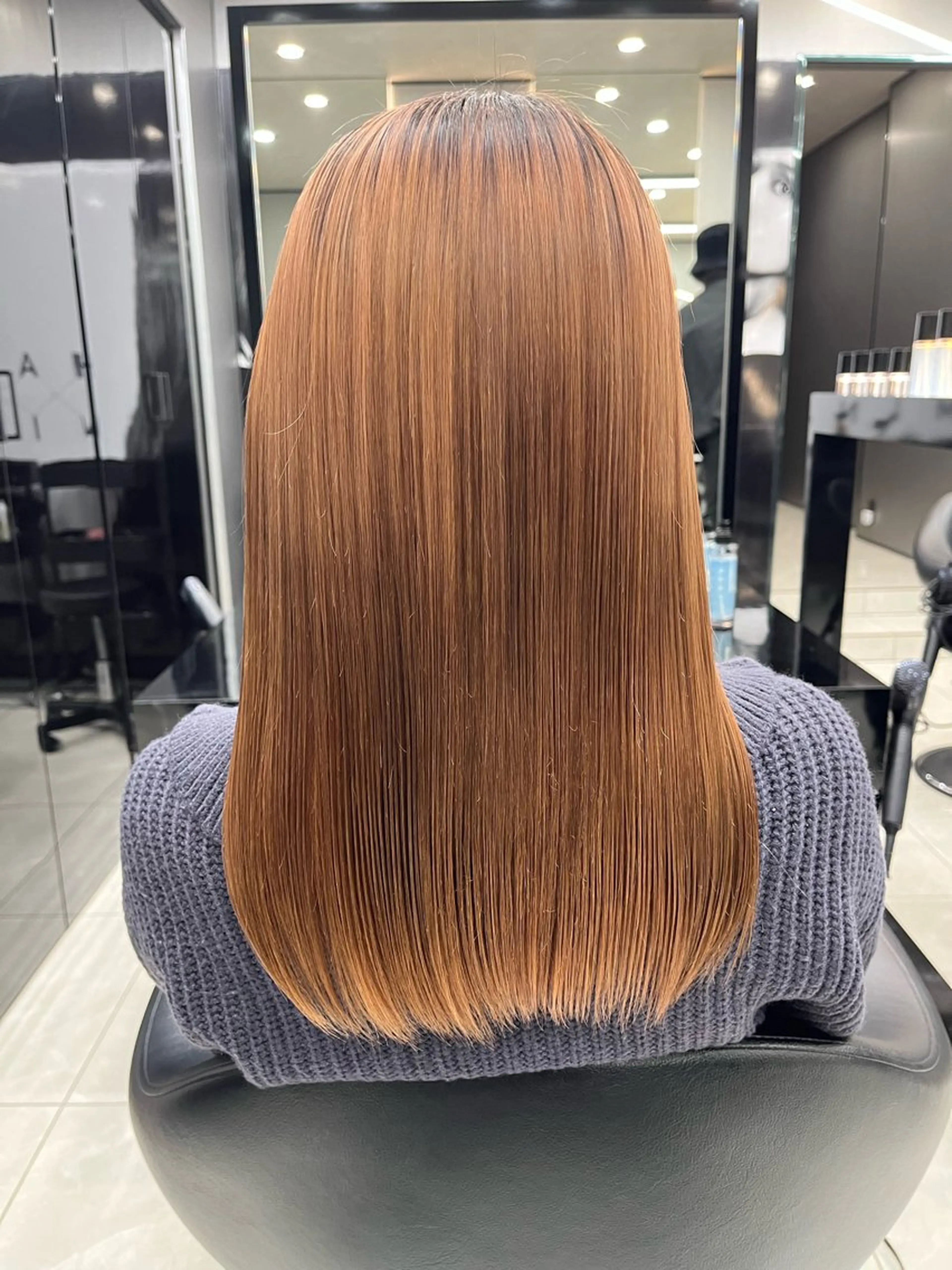 セミロング パーマ 縮毛矯正 若命燿史／レイヤー 縮毛矯正/髪質改善のヘアスタイル