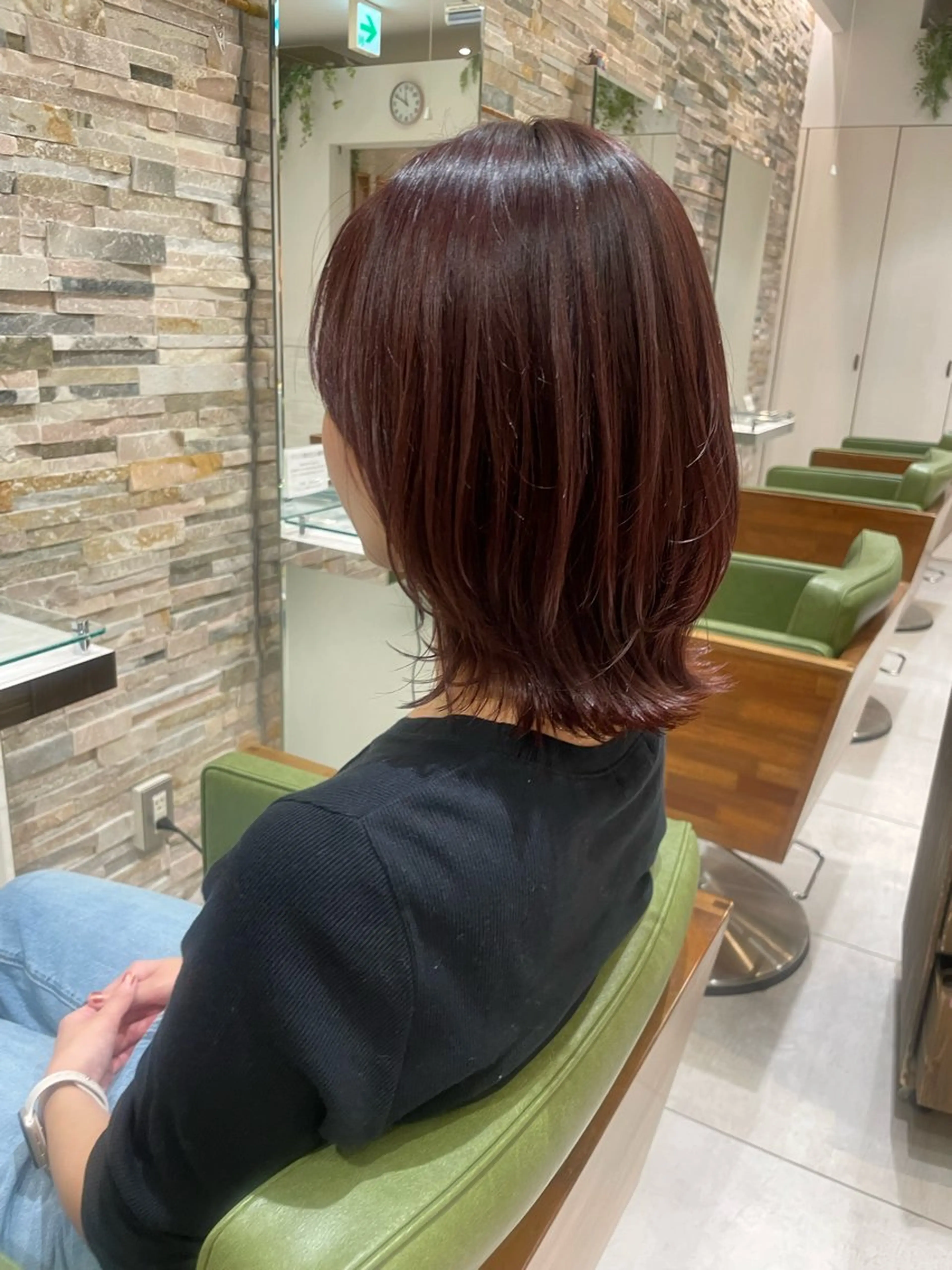 ミディアム くびれヘア 石渡このみ 🍊レイヤーカットのヘアスタイル