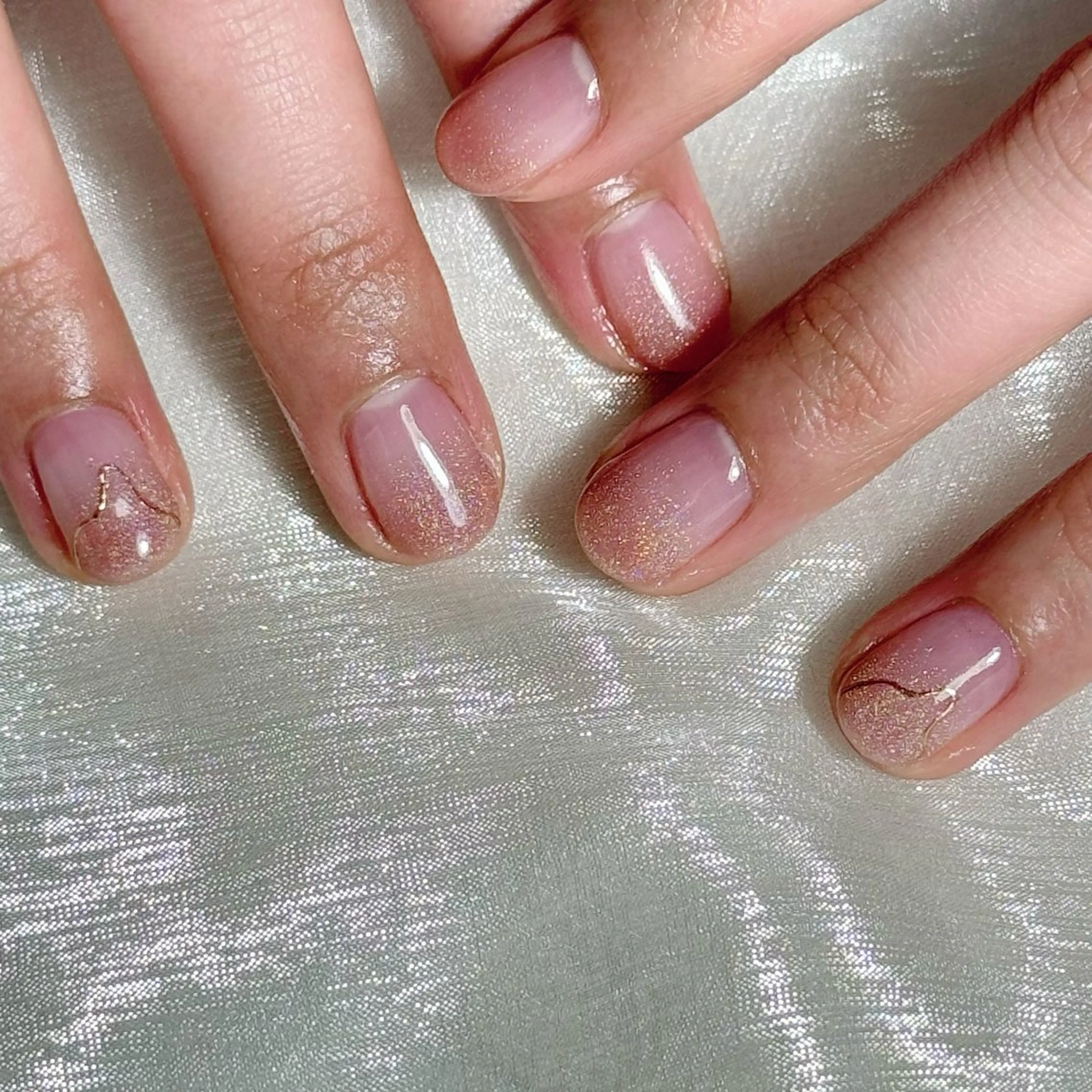 ネイル salon Hush Hushのネイルデザイン