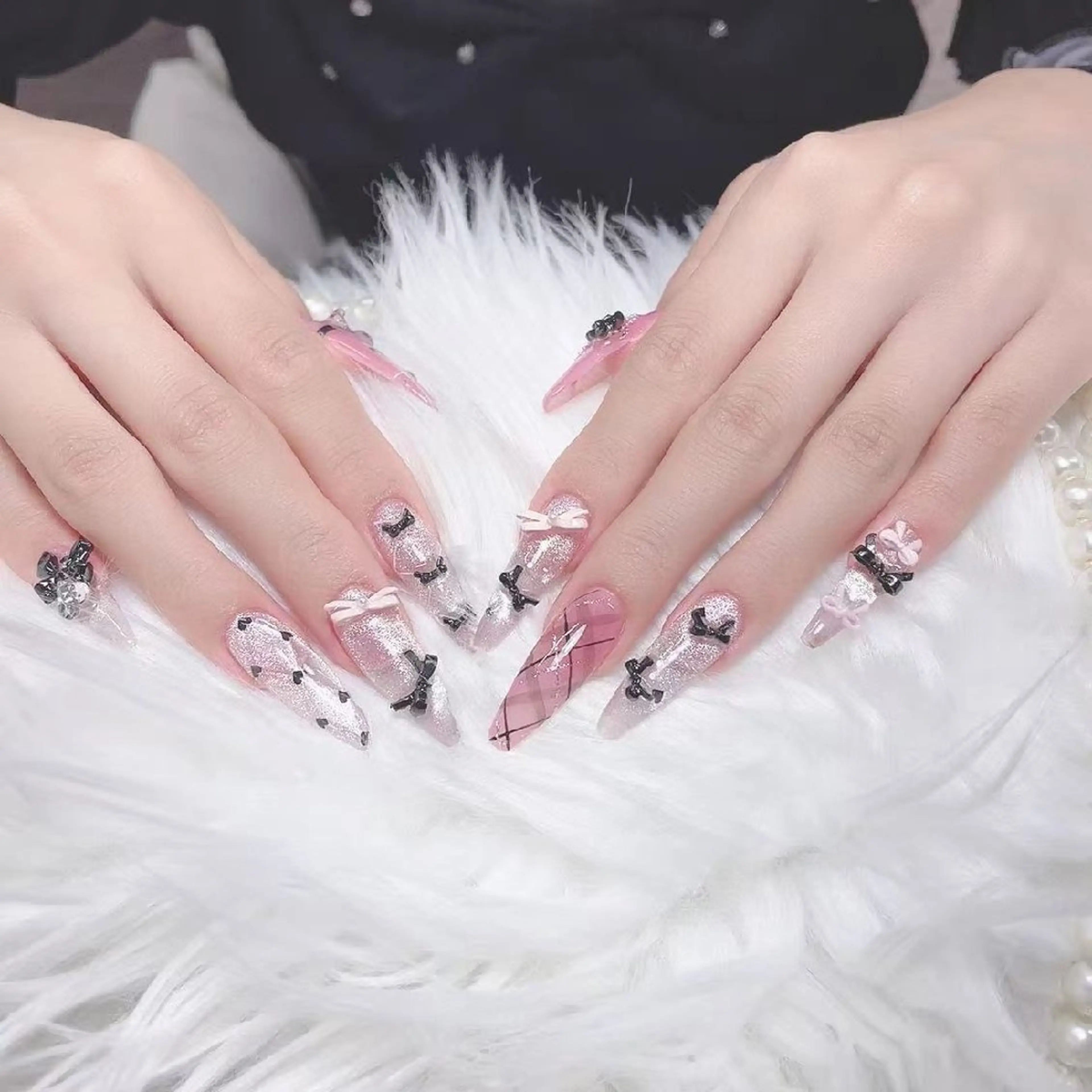 ネイル ENsalon AKIRAのネイルデザイン