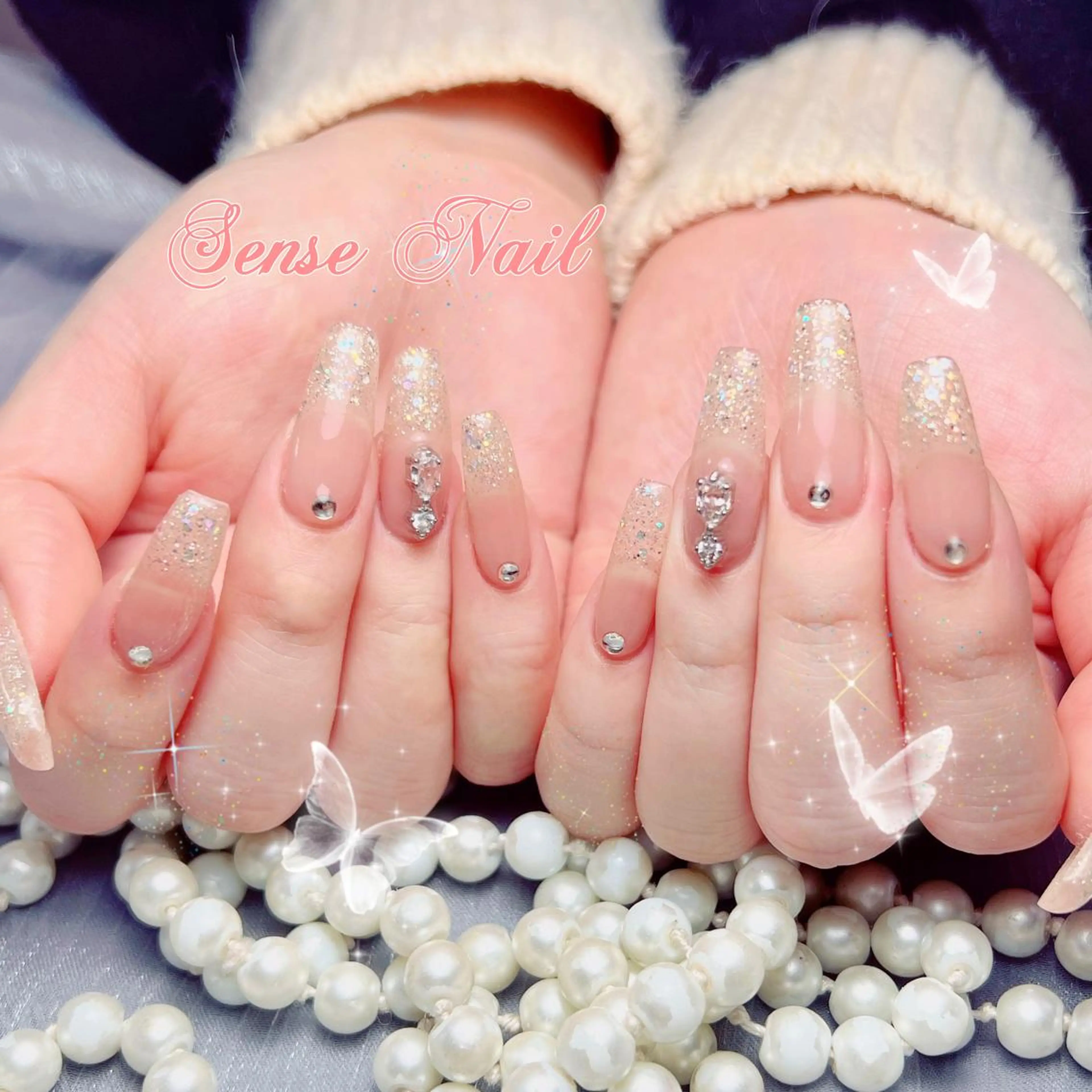 ネイル Queening 🦋のネイルデザイン