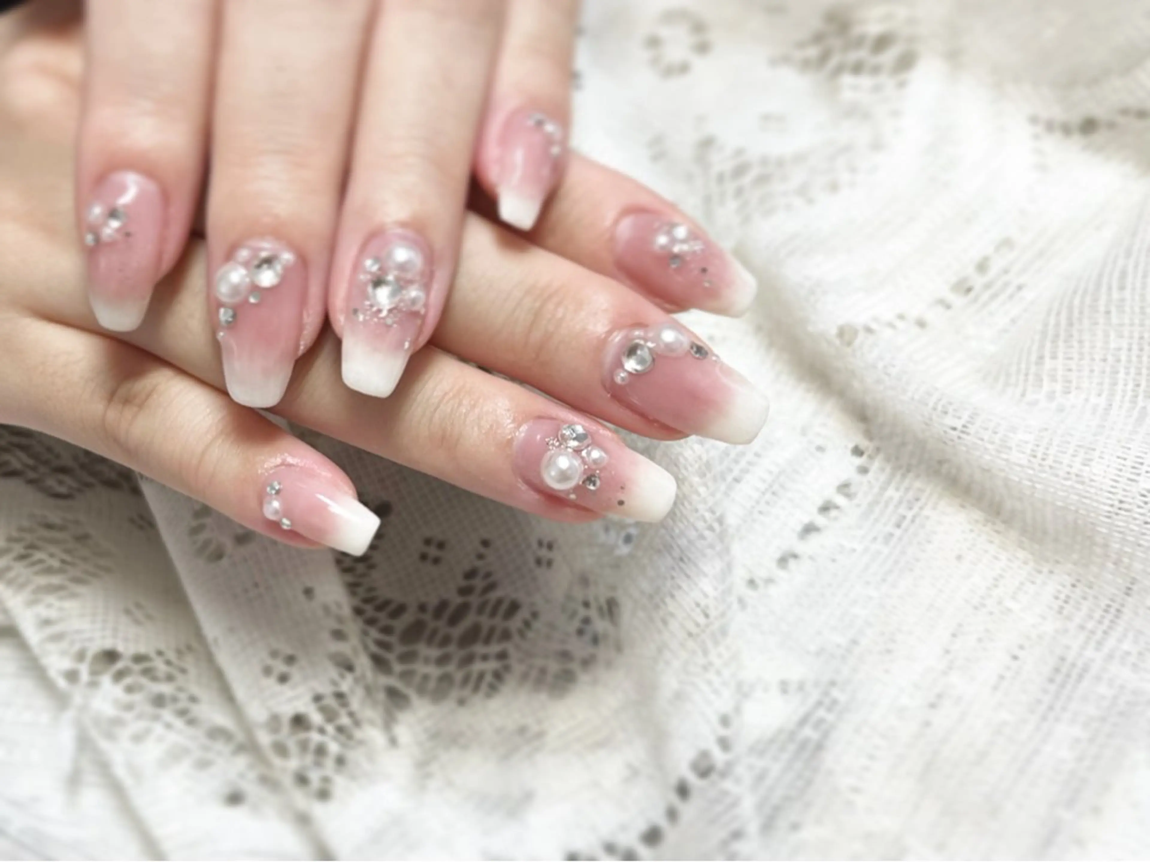 ネイル アートネイル 持ち込み オフィスネイル ブライダルネイル ハンドネイル ハンドケア ベテランネイル cnc  nailのネイルデザイン