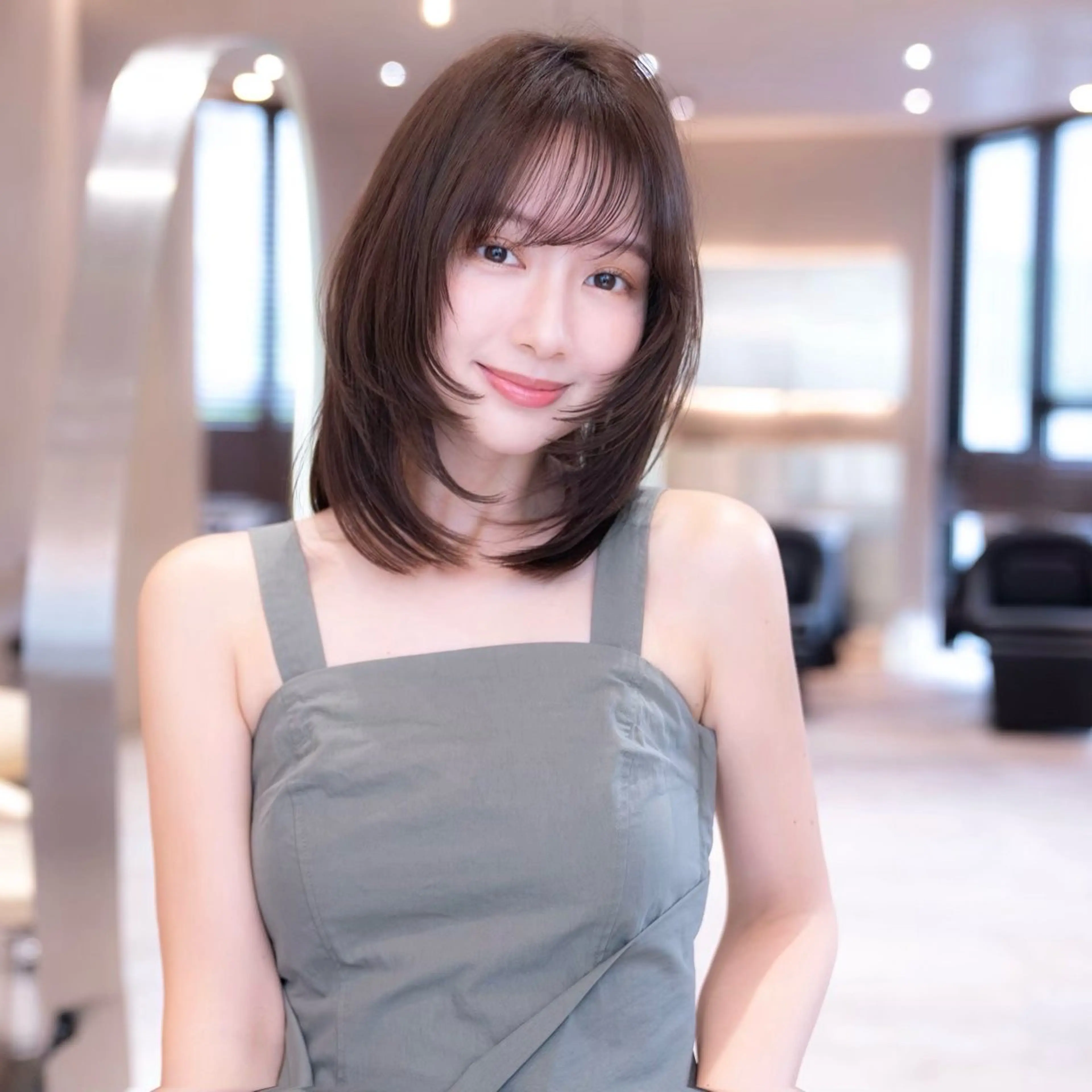 ミディアム ボブレイヤー ボブ 顔まわりレイヤー 顔周りカット ハッシュカット カット ヘアカラー トリートメント 原宿/韓国/髪質改善 /レイヤー/ボブのヘアスタイル