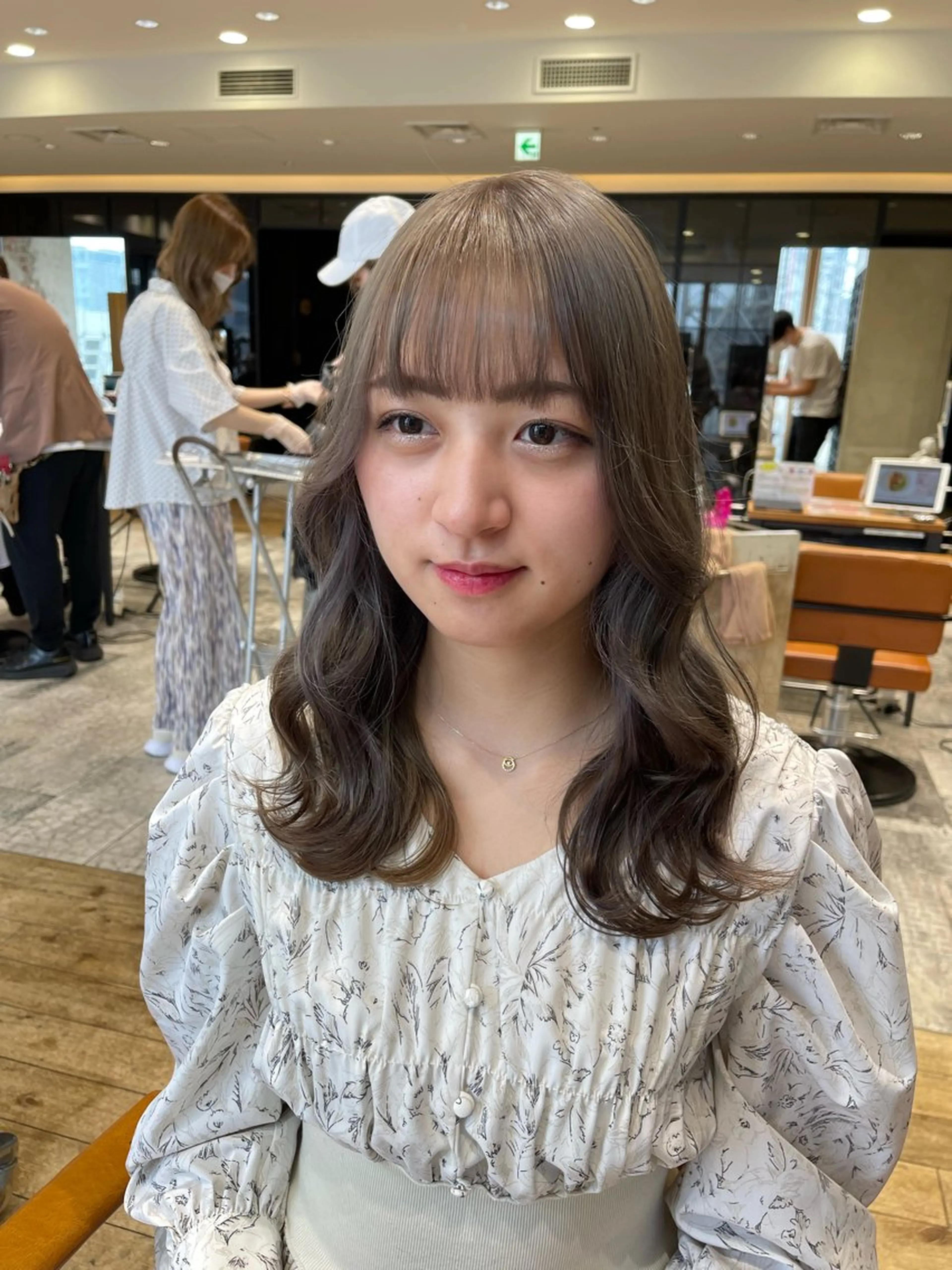 ミディアム カラー 💎レイヤー/韓国 💎石戸谷のヘアスタイル