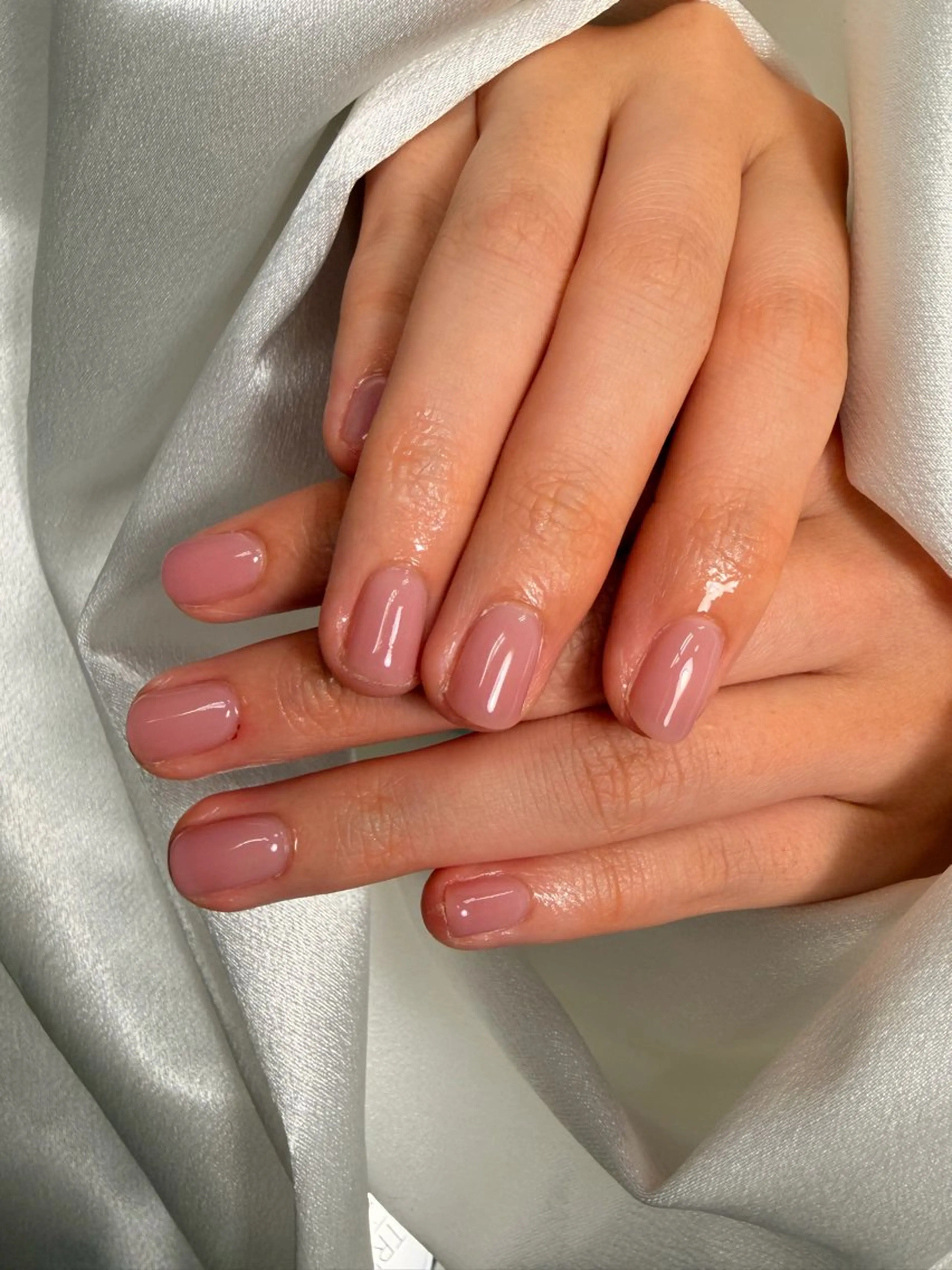 ネイル ハンドネイル nail salon BrooChillのネイルデザイン