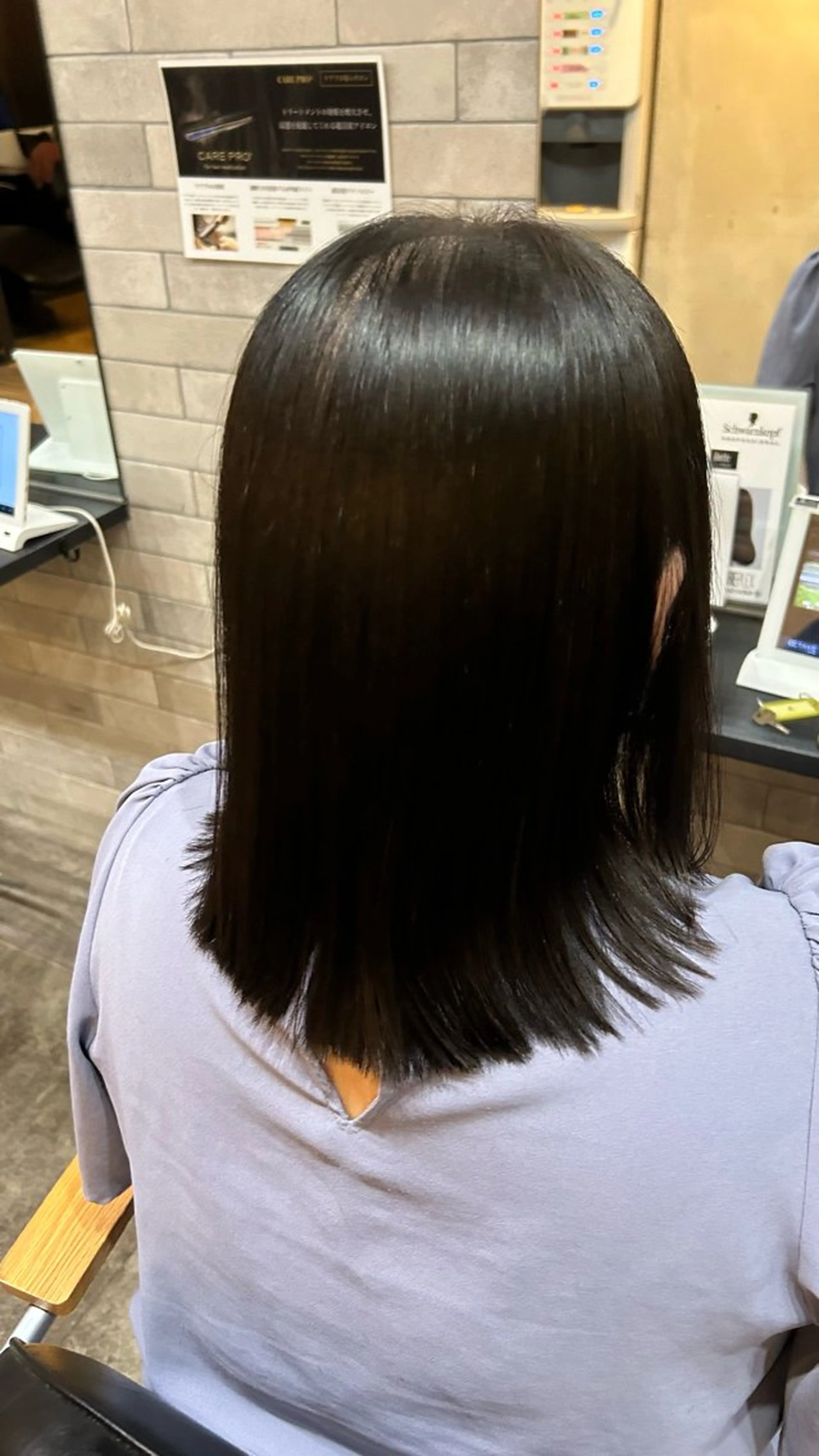 ミディアム カット 縮毛矯正 かじももな|女性限定 パーマモデル募集!のヘアスタイル