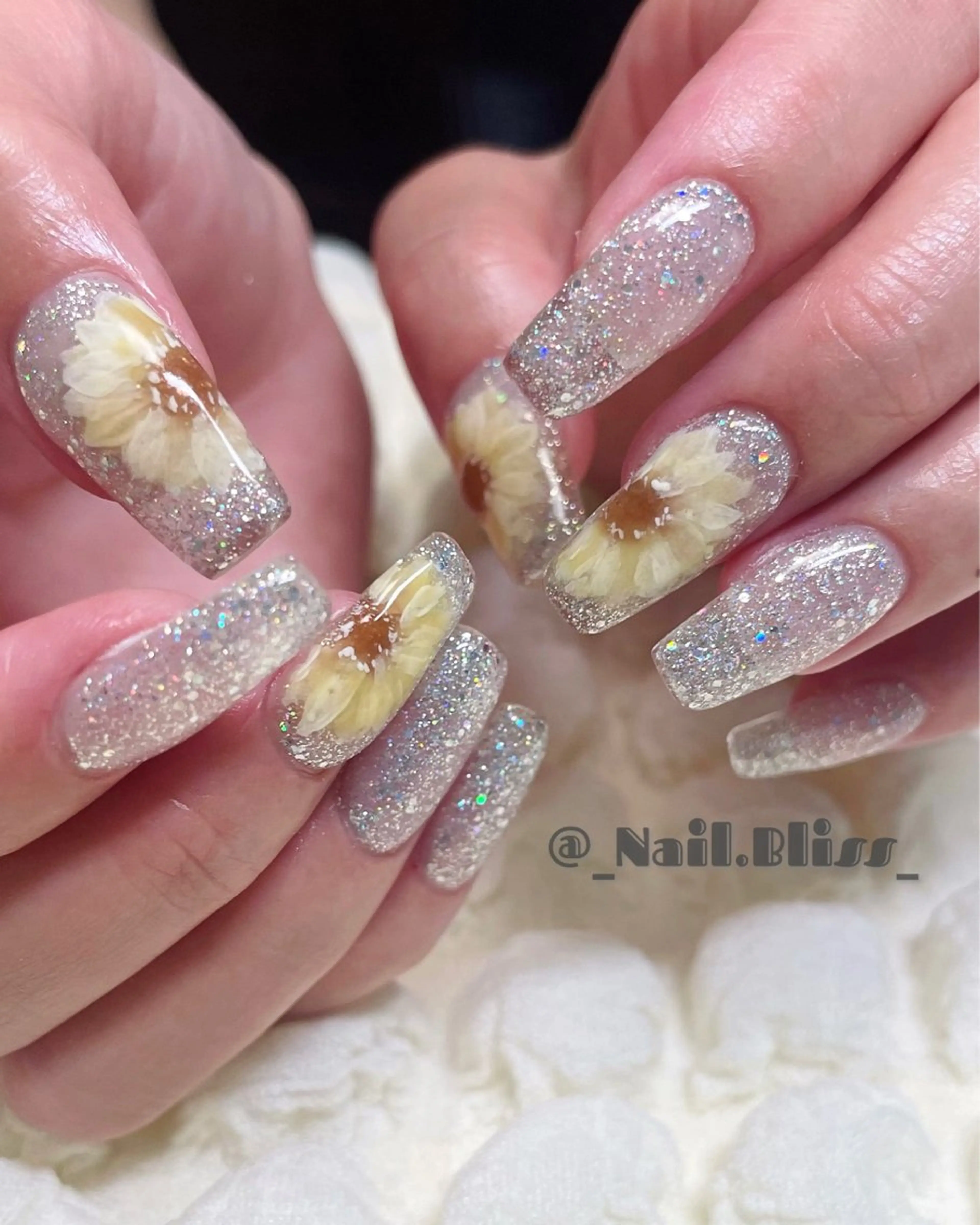 ネイル アートネイル フラワーネイル ハンドネイル NAIL BLISSのネイルデザイン
