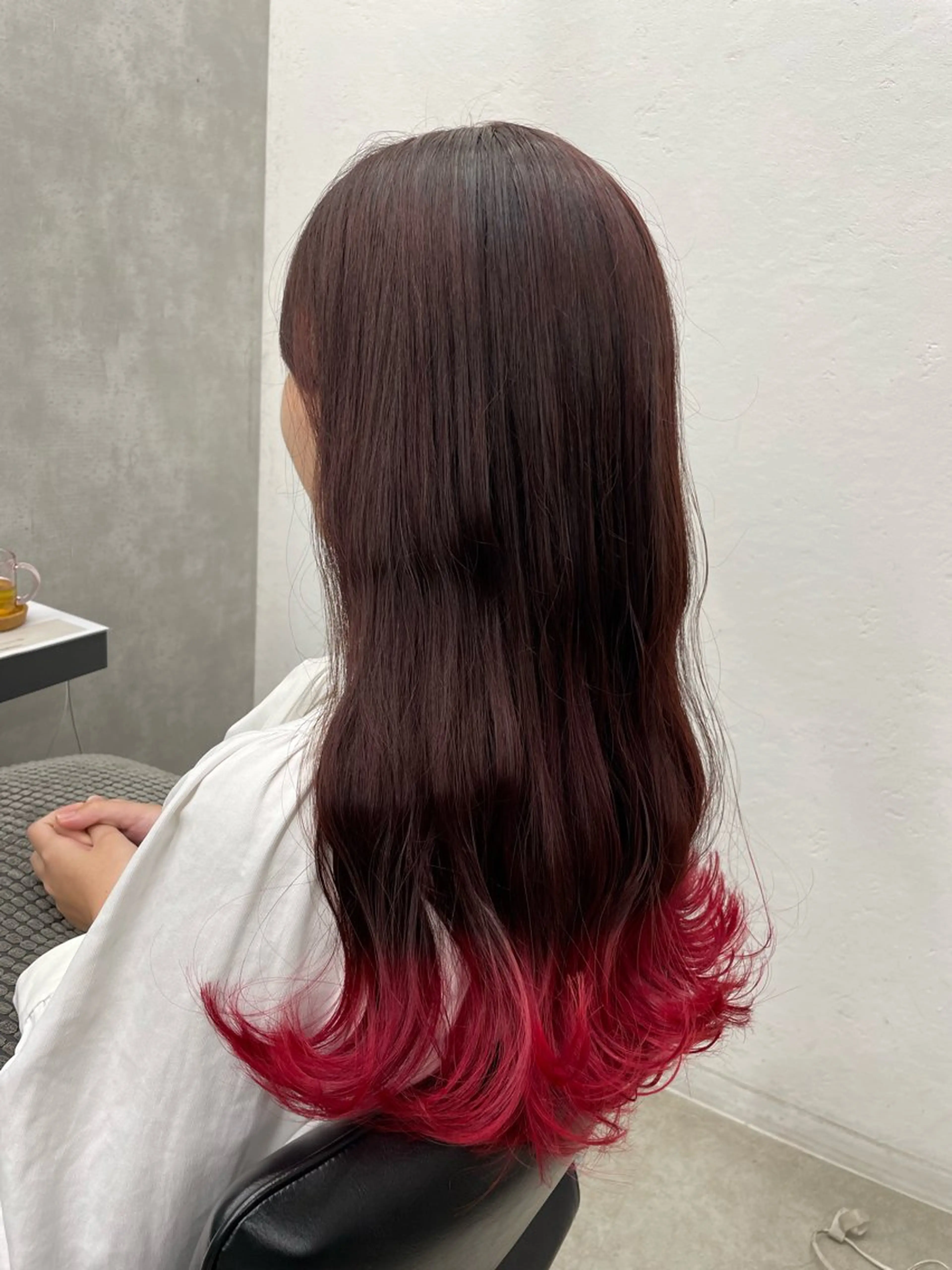 ロング カラー ブリーチ ヘアカラー トリートメント すぐ巻ける縮毛矯正 🍀勝倉　麗のヘアスタイル