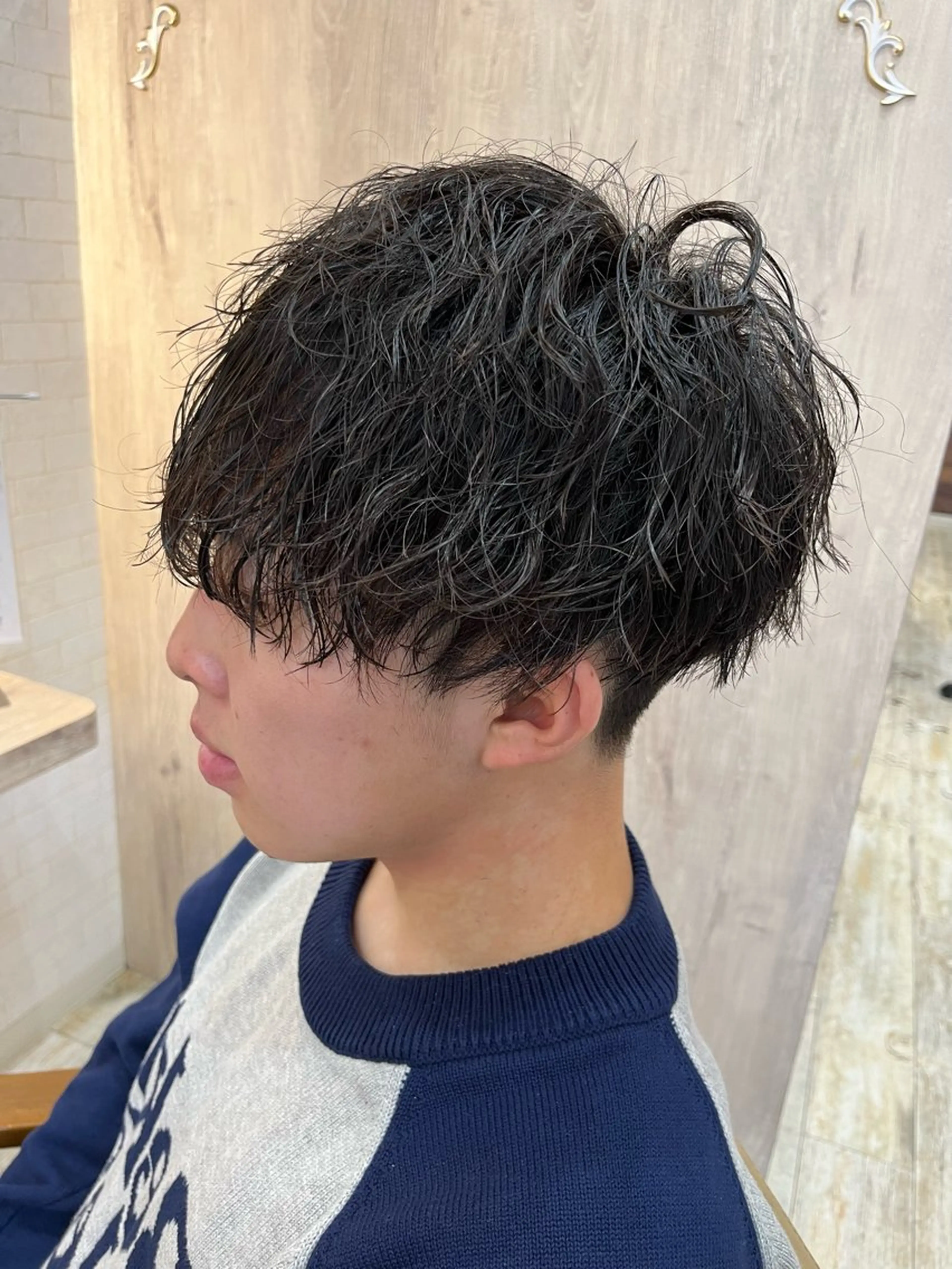 ミディアム パーマ メンズ 波巻きパーマ カット パーマ 宮嶋 勇輔のヘアスタイル
