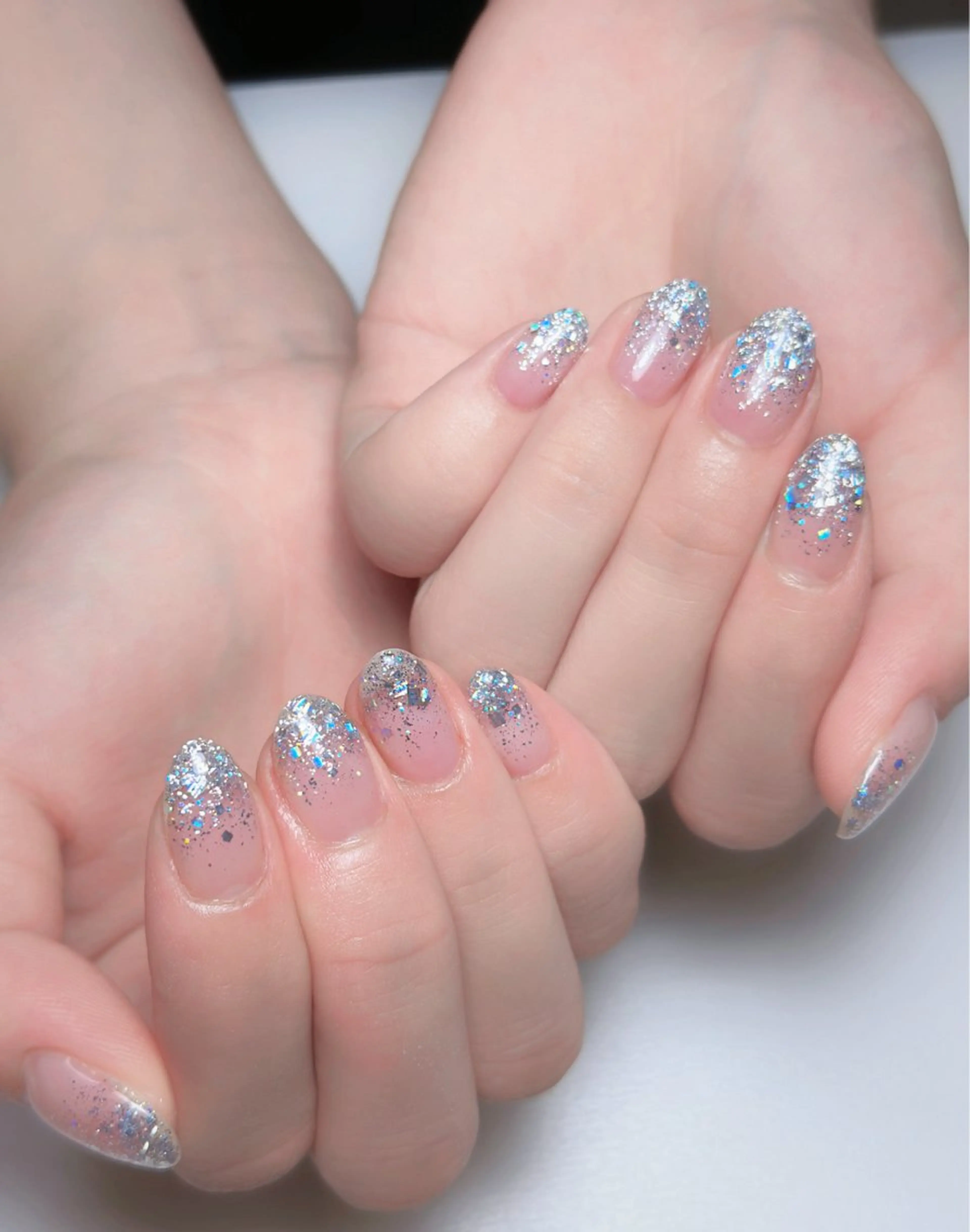 ネイル オーロラネイル 長さ出し フットネイル ラメ(グリッター) ラメグラデーション ハンドネイル 👍thumbs up nail👍のネイルデザイン