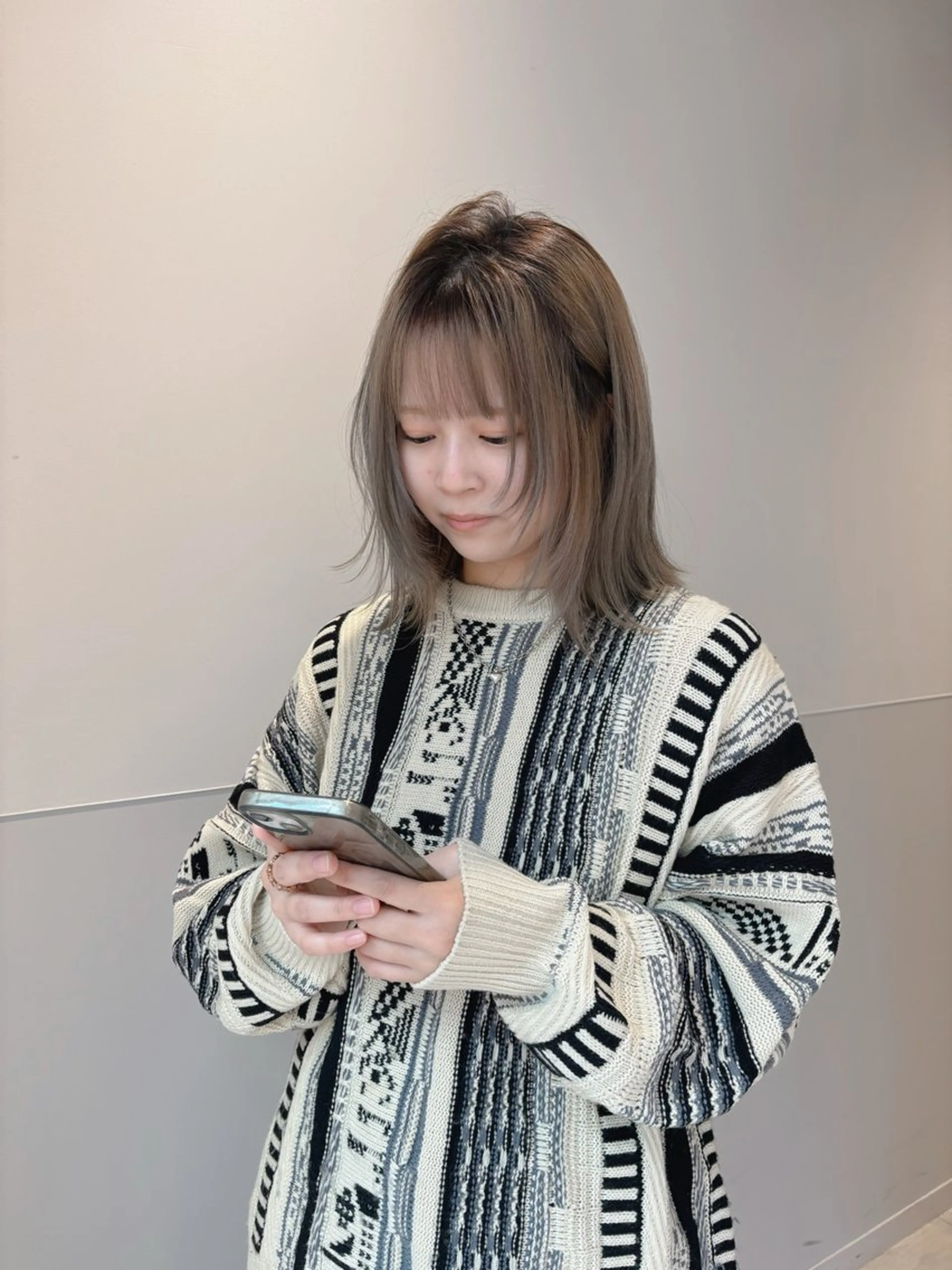 ショート カラー パーマ ヘアアレンジ メンズ カット ヘアカラー トリートメント 切りっぱなしヘアボブ ミディアムヘアRYOのヘアスタイル