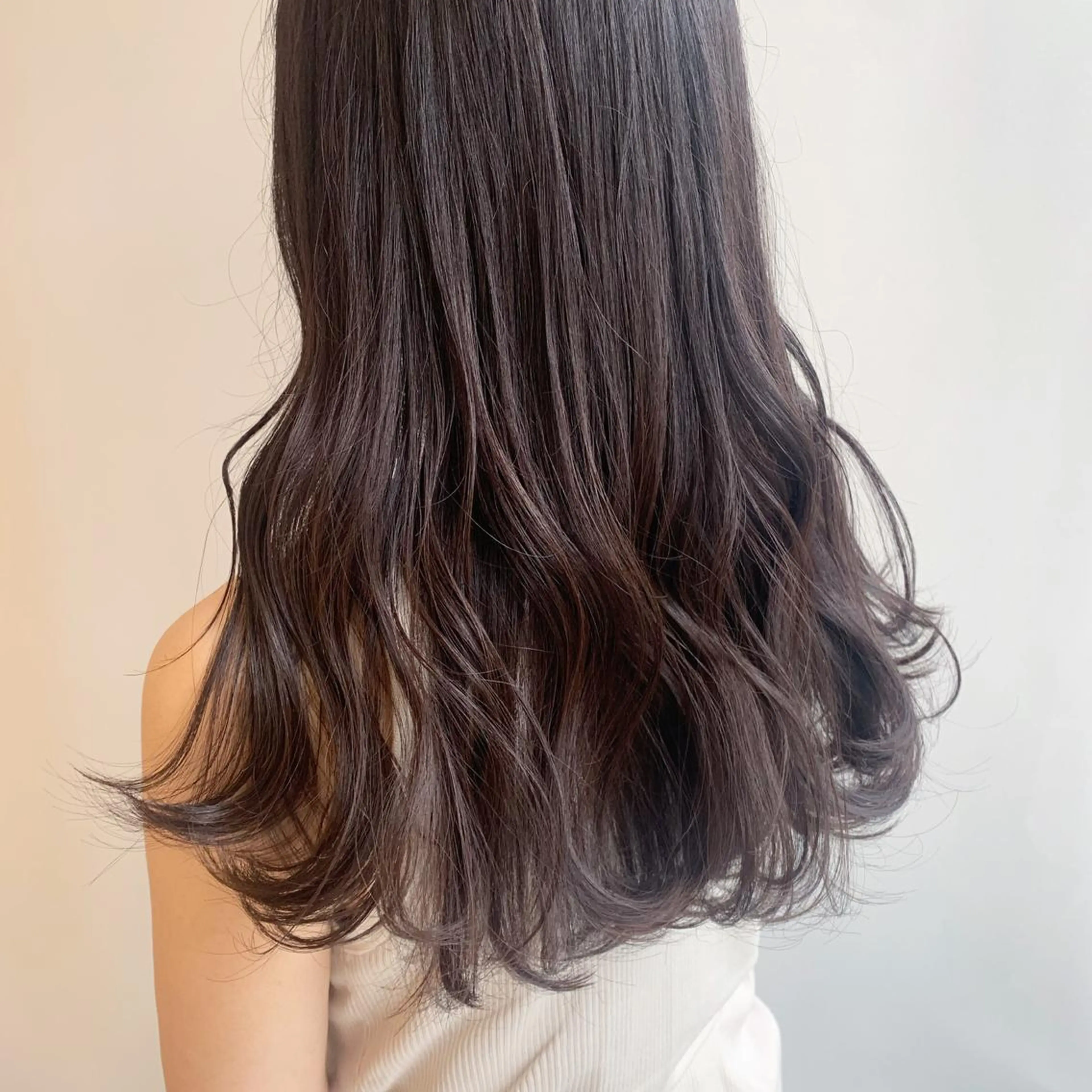 カラー 山口 莉奈のヘアスタイル