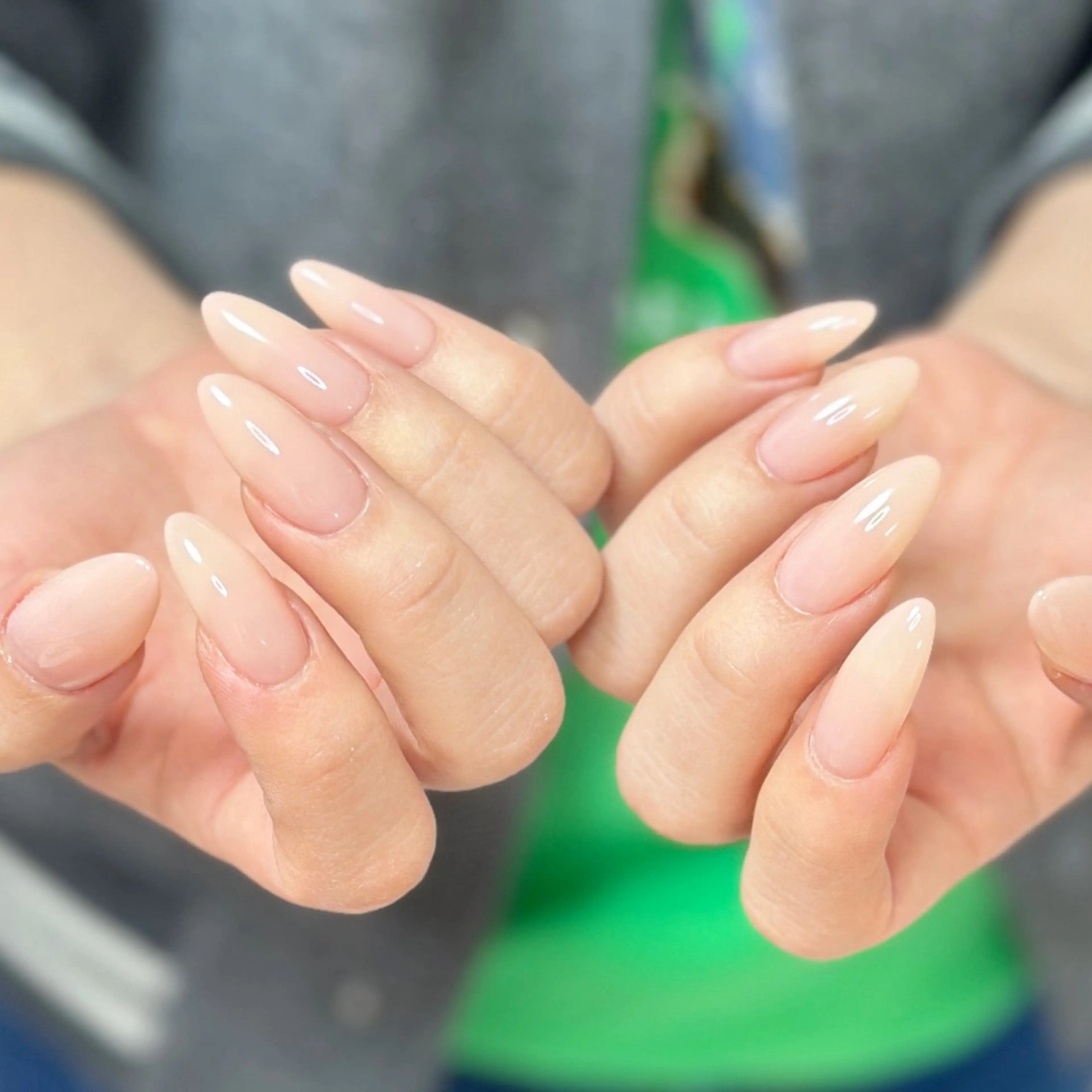 ネイル アートネイル オーロラネイル チークネイル フレンチネイル ガラスフレンチ 🎀YooLi Nail salonのネイルデザイン