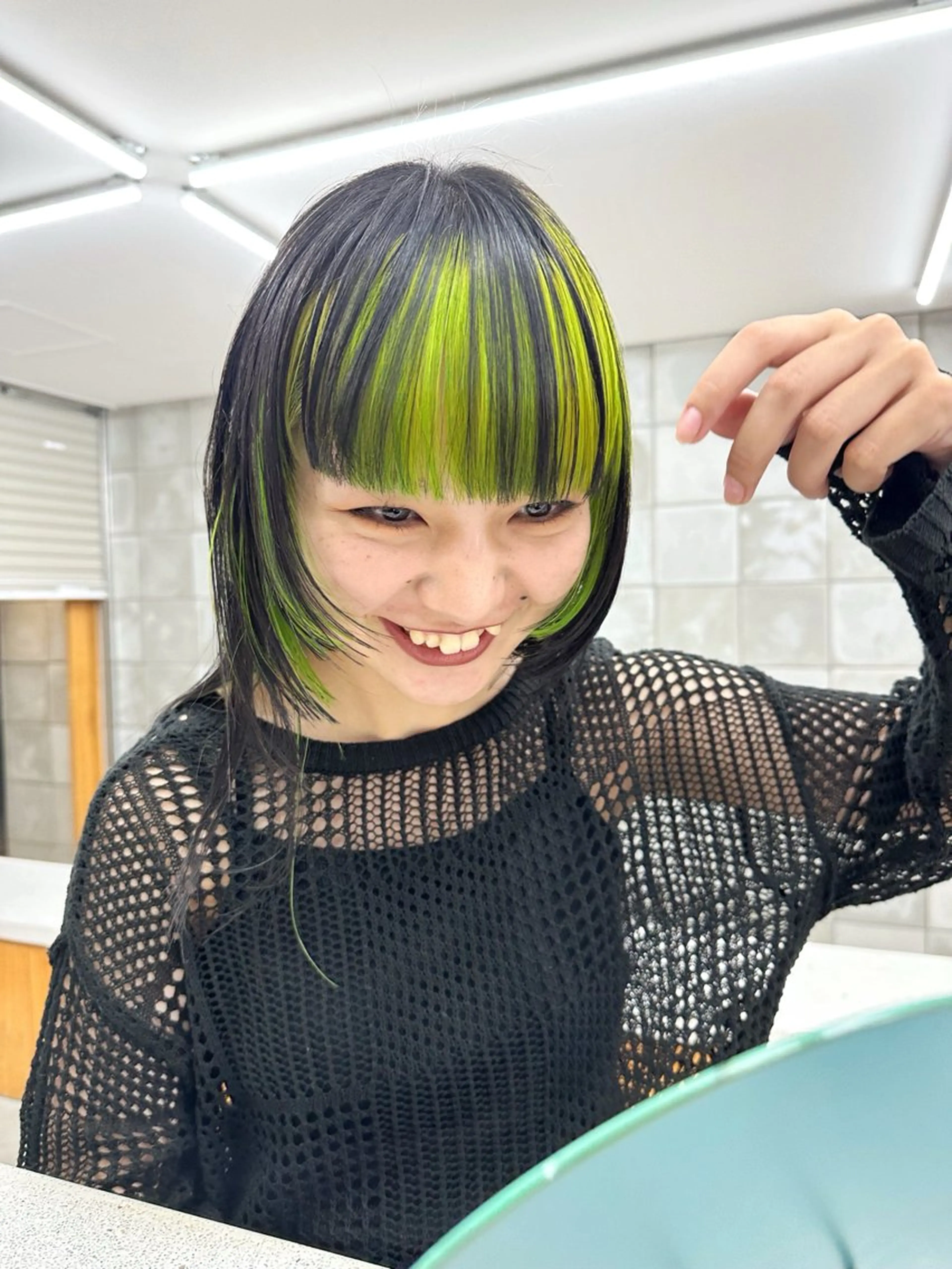 ミディアム カラー ミストバング  フェイスフレーミング イエローカラー カット ヘアカラー パーマ /レイヤー 榛地渉馬 /矢場町のヘアスタイル