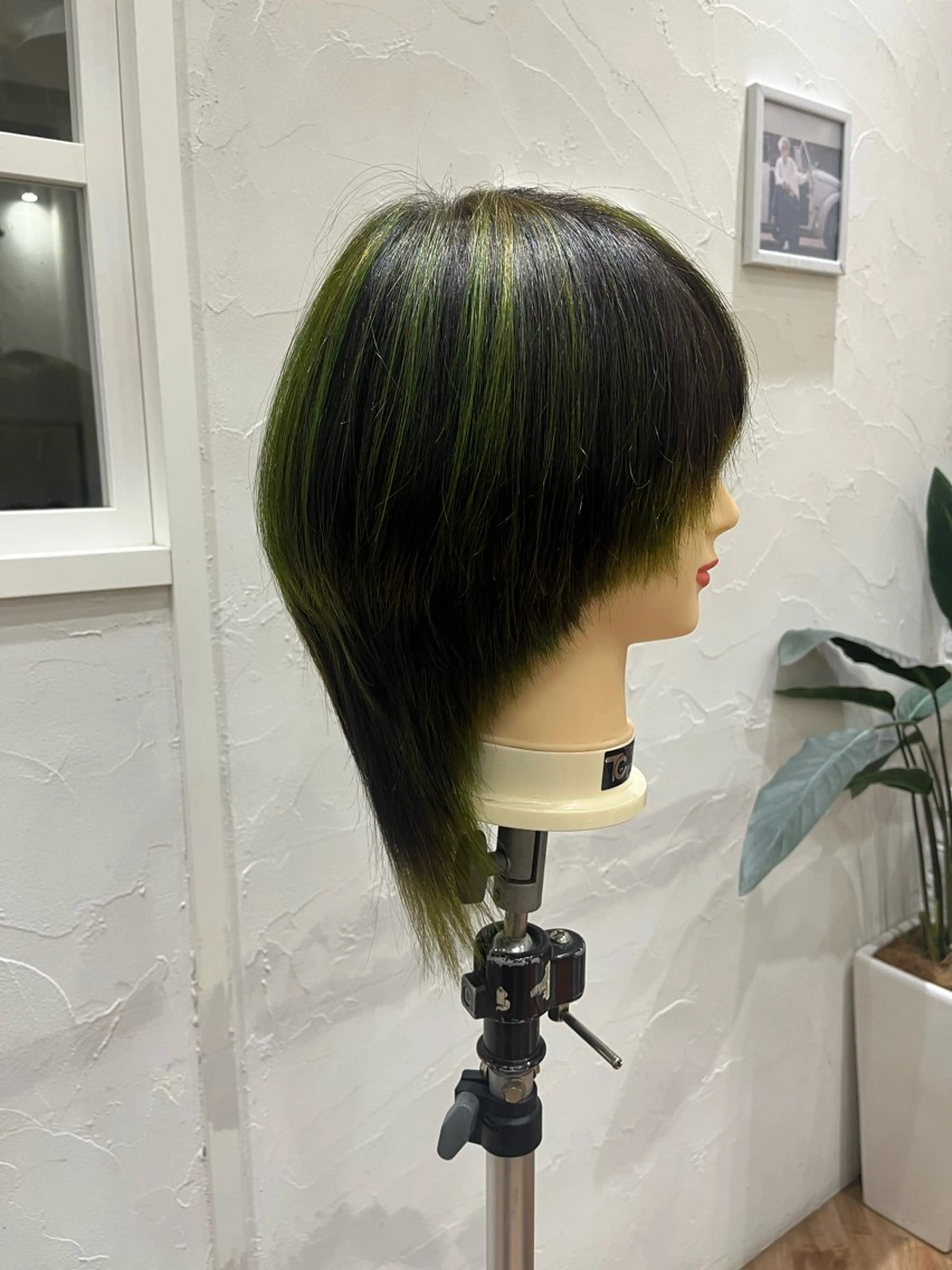 ミディアム カラー ヘアアレンジ メンズ ヘアカラー トリートメント 松下 倫子のヘアスタイル