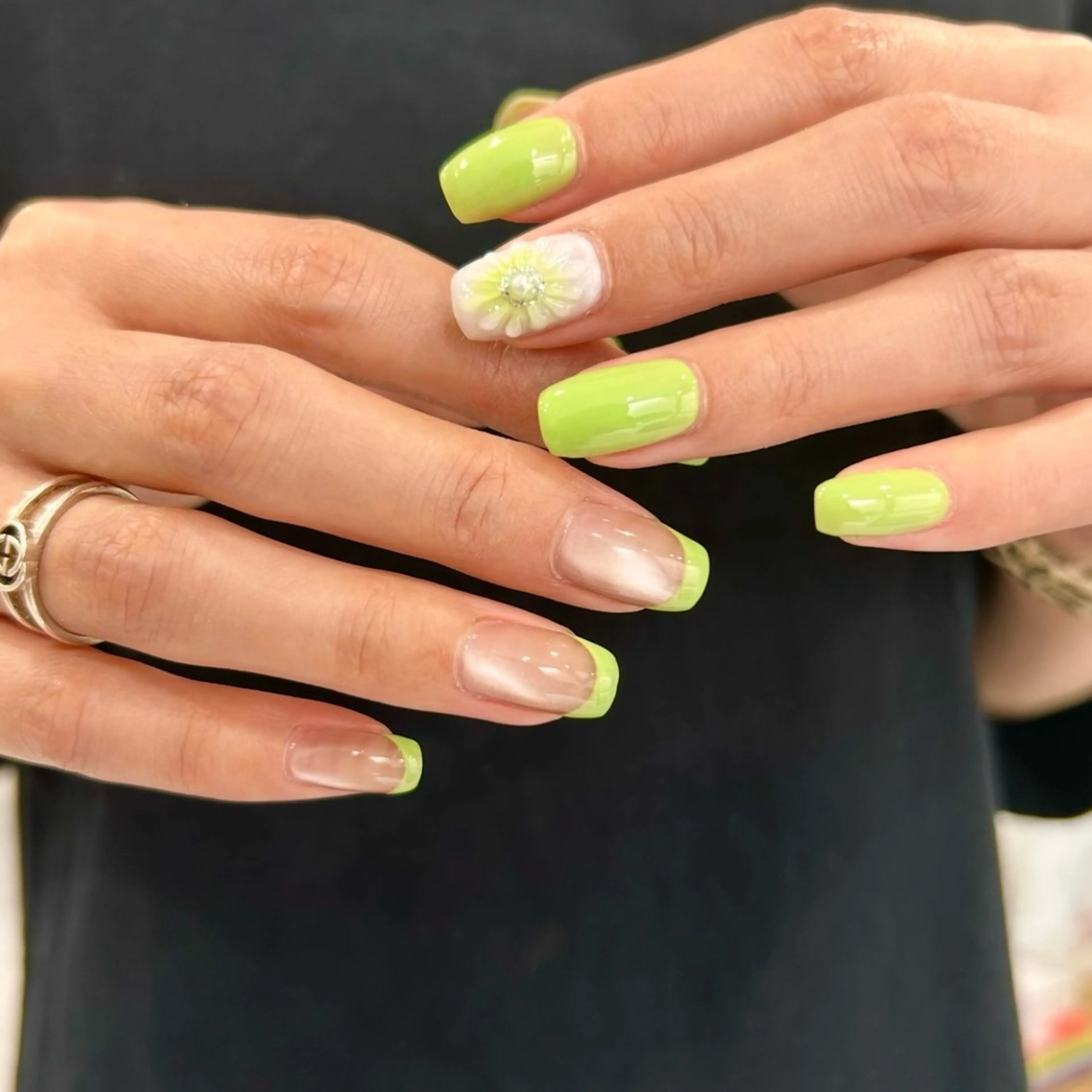 ネイル フレンチネイル グリーン ハンドネイル RYO ／Amourのネイルデザイン