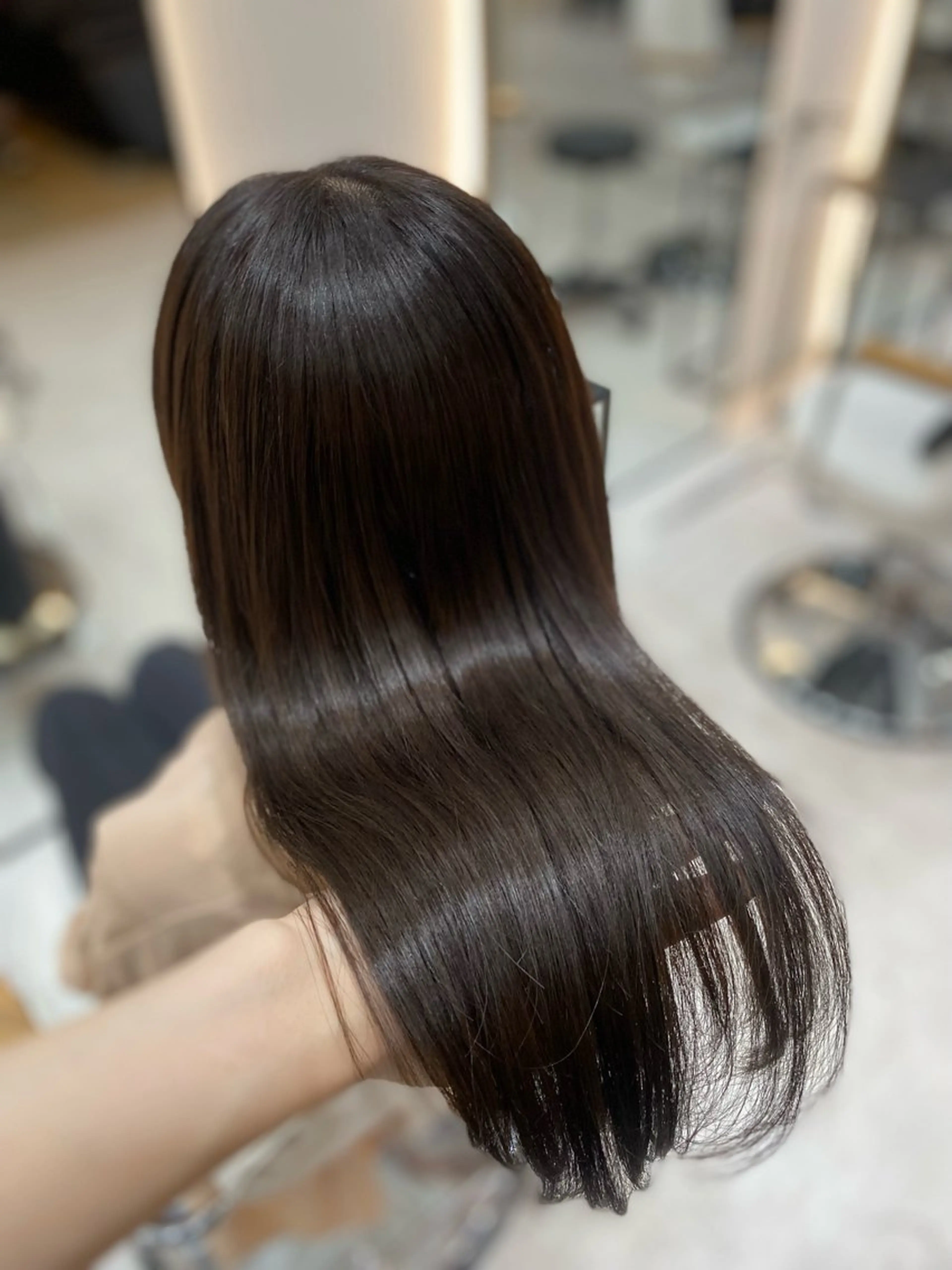 ロング カラー トリートメント カット ヘアカラー トリートメント 艶髪・透明感カラー・ 韓国ヘア・Yuriのヘアスタイル