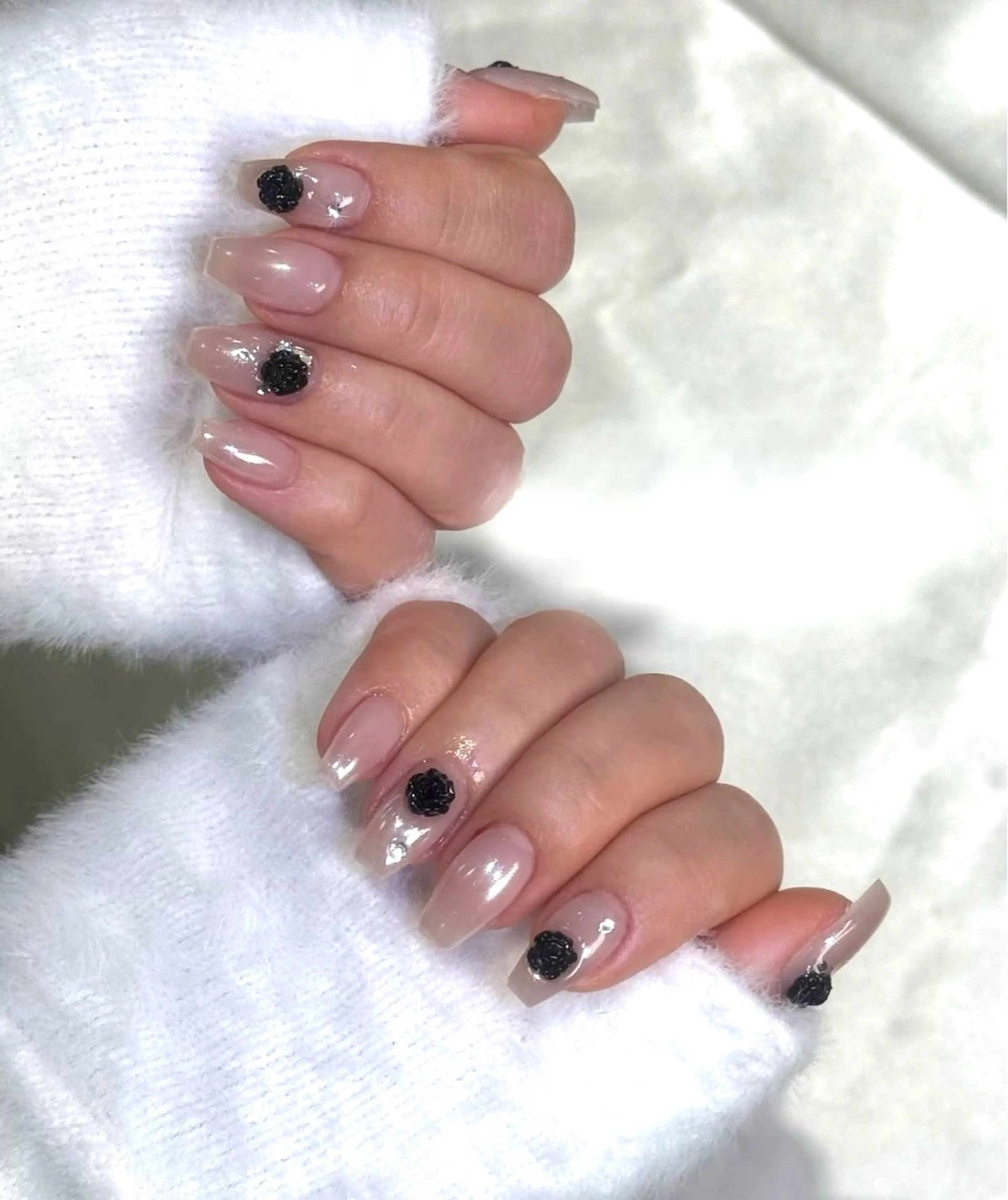 ネイル キラキラネイル マグネットネイル ミラーネイル ニュアンスネイル 春ネイル ハンドネイル Lyna 池袋のネイルデザイン