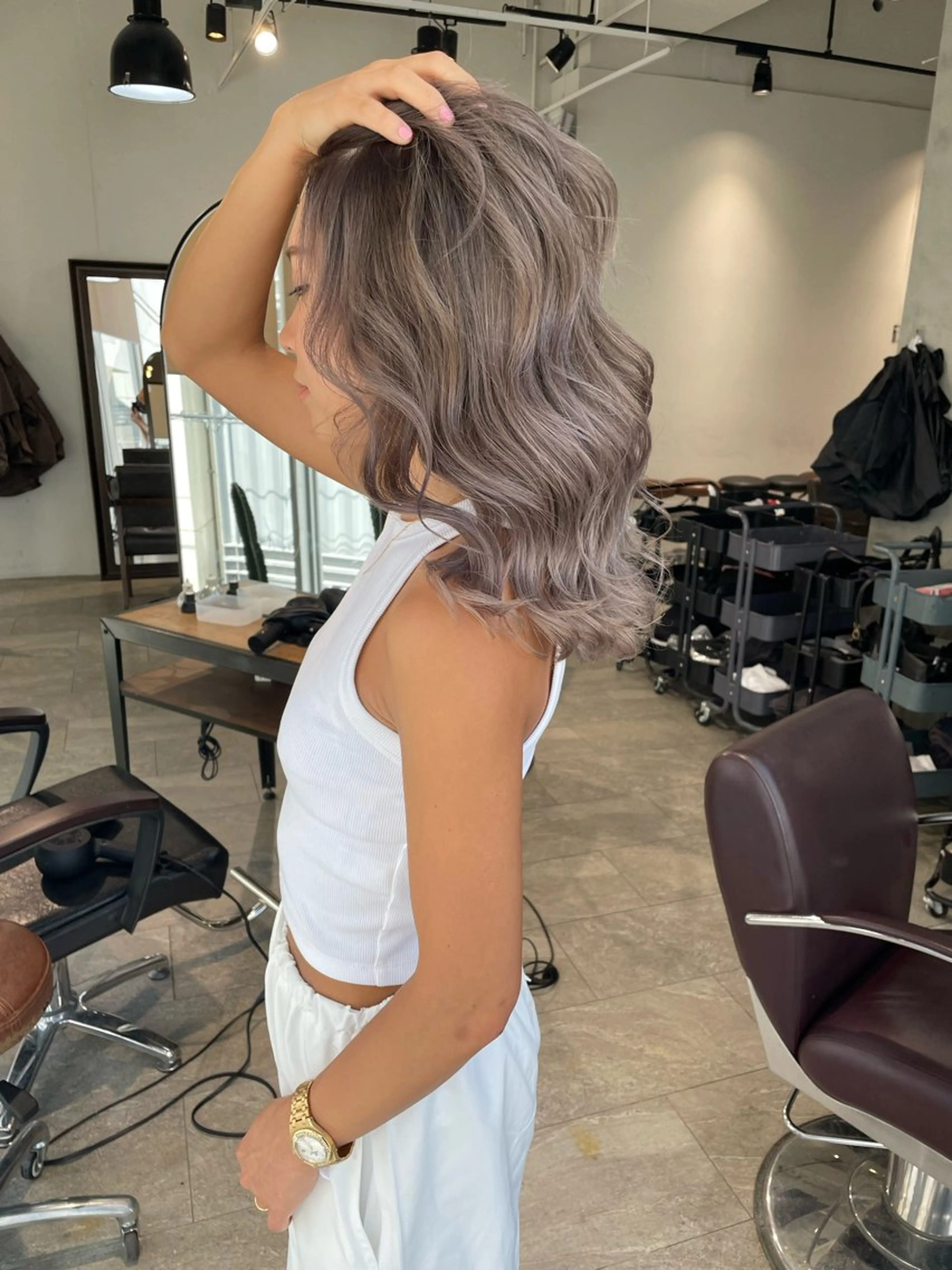 ロング カラー カット ヘアカラー トリートメント ヘアセット 💜ハイトーン💛 マジカルかいちゃんのヘアスタイル