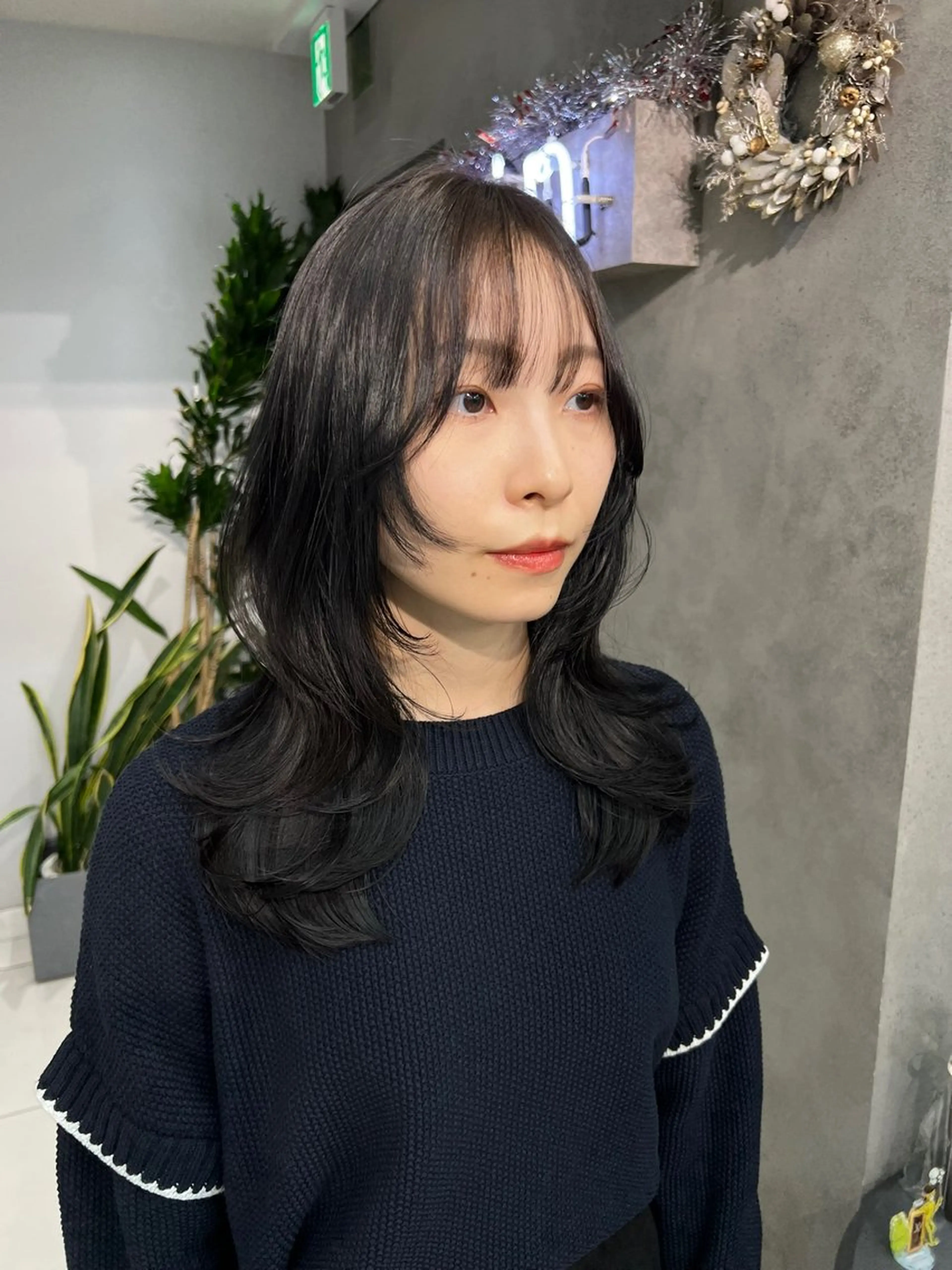 セミロング ハッシュカット カット ヘアカラー トリートメント ウルフ🤍渋谷 🤍Mizukiのヘアスタイル