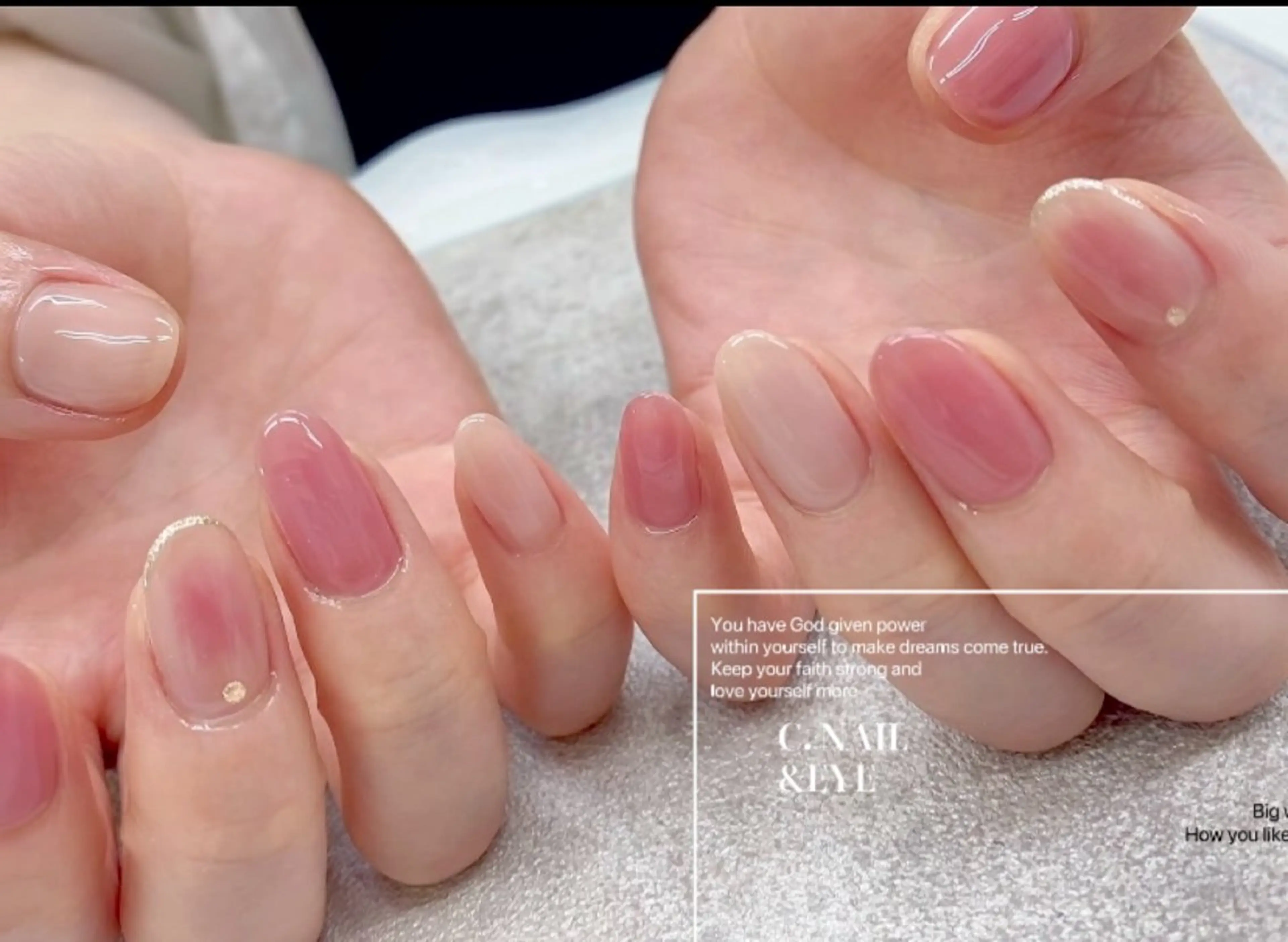 ネイル フラッシュネイル フットネイル 氷ネイル・うるうるネイル マグネットネイル ミラーネイル C.Nail &Eye筑紫駅のネイルデザイン