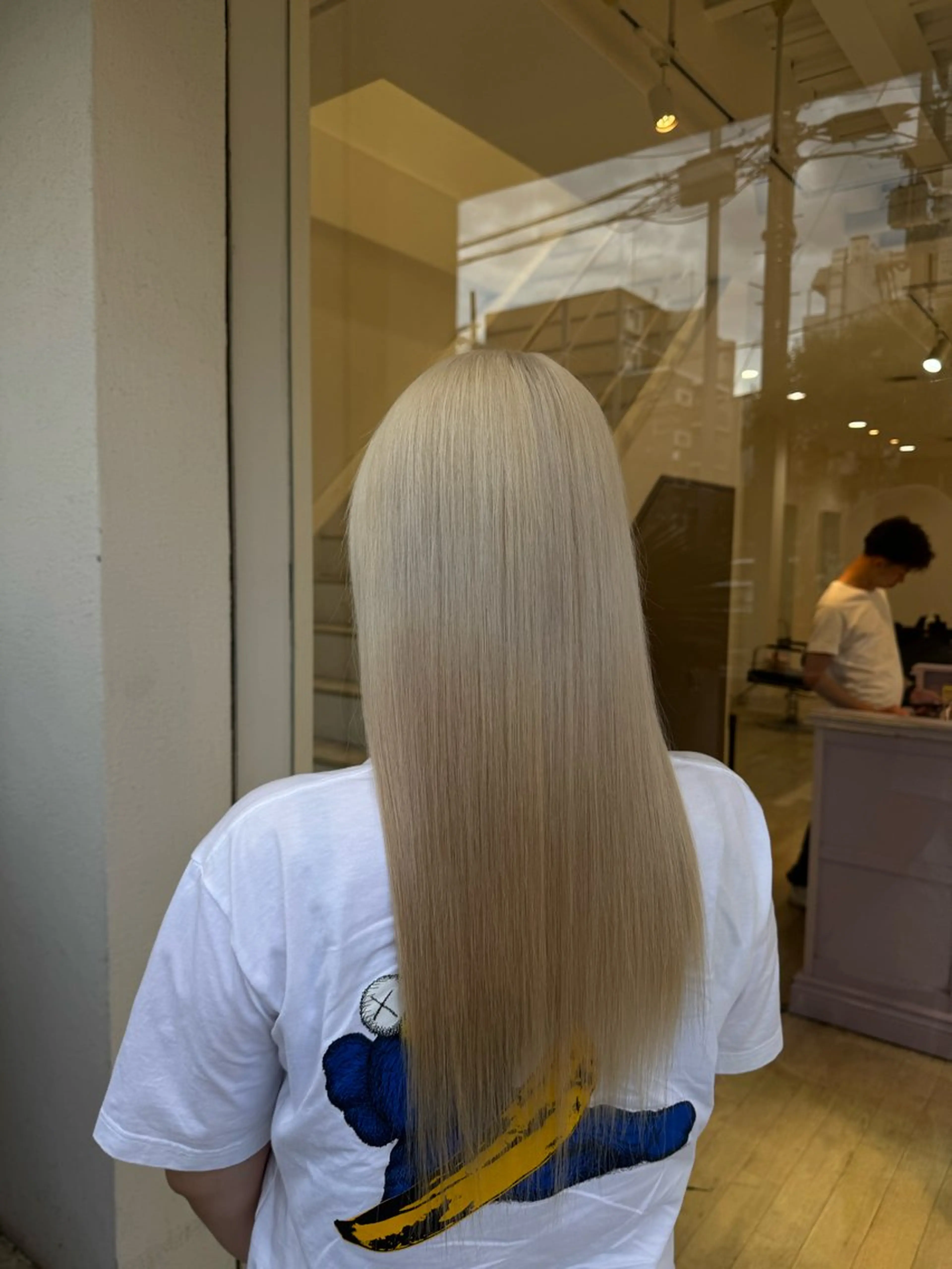 ロング ヘアカラー TIDEHAIR 悠愛のヘアスタイル