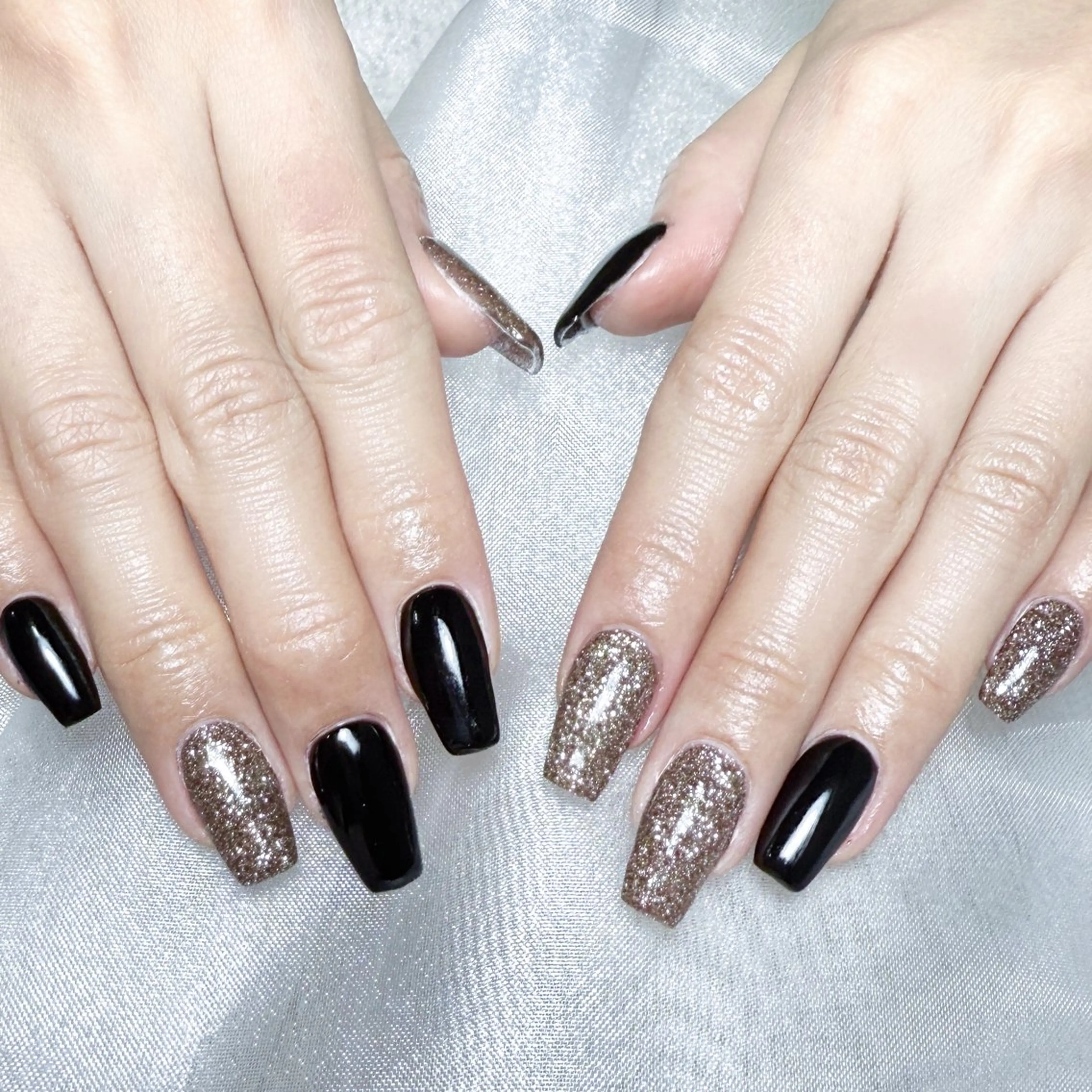 メンズ ネイル メンズ韓国風 アートネイル オーロラネイル ガーリー キラキラネイル ハンドネイル Nail salon 木にいるのネイルデザイン