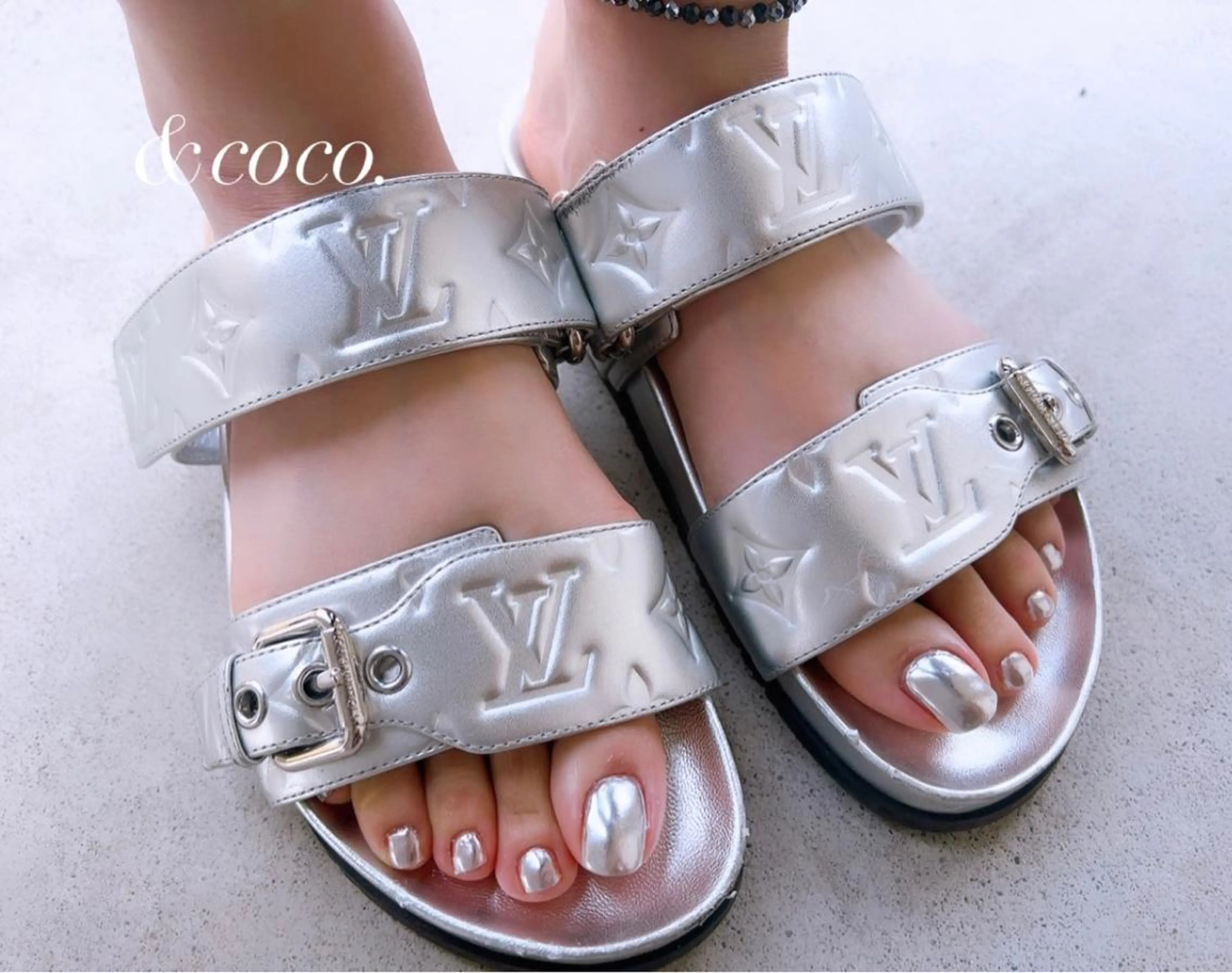 ネイル ミラーネイル ＆ coco.のネイルデザイン