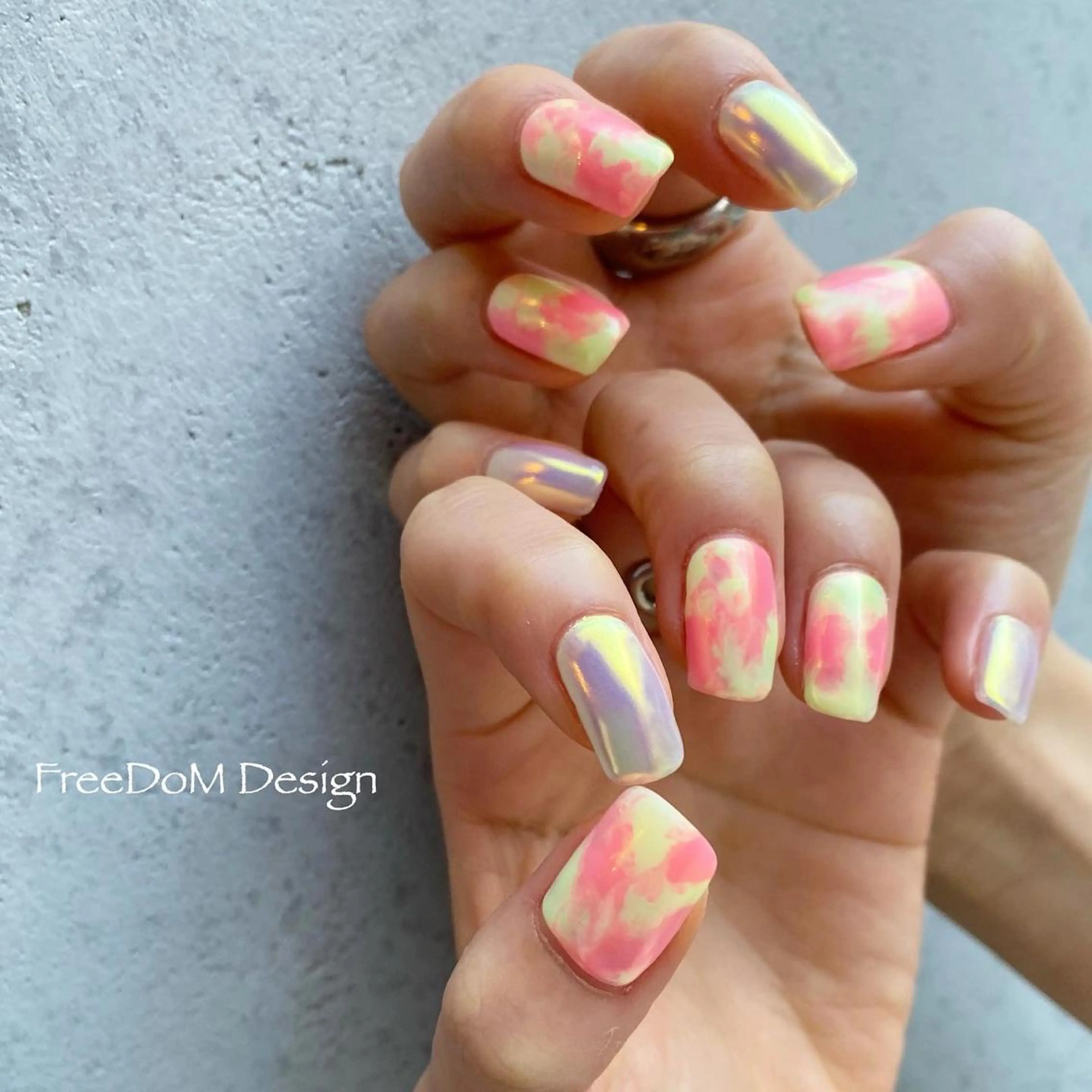 ネイル オーロラネイル ミラーネイル ハンドネイル W KUMIのネイルデザイン