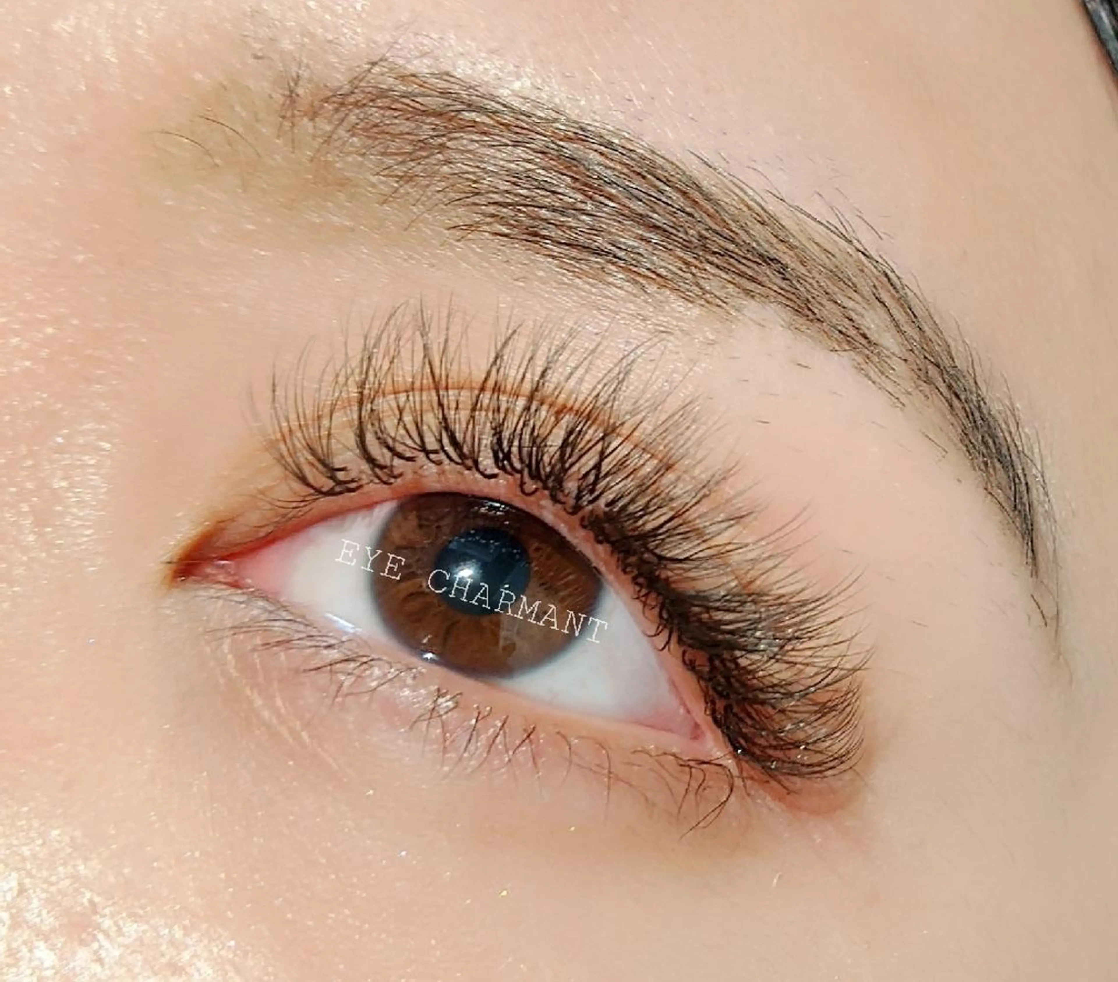 マツエク・マツパ アップワードラッシュ アイデザイナー Key（ケイ）の眉毛・アイブロウイメージ