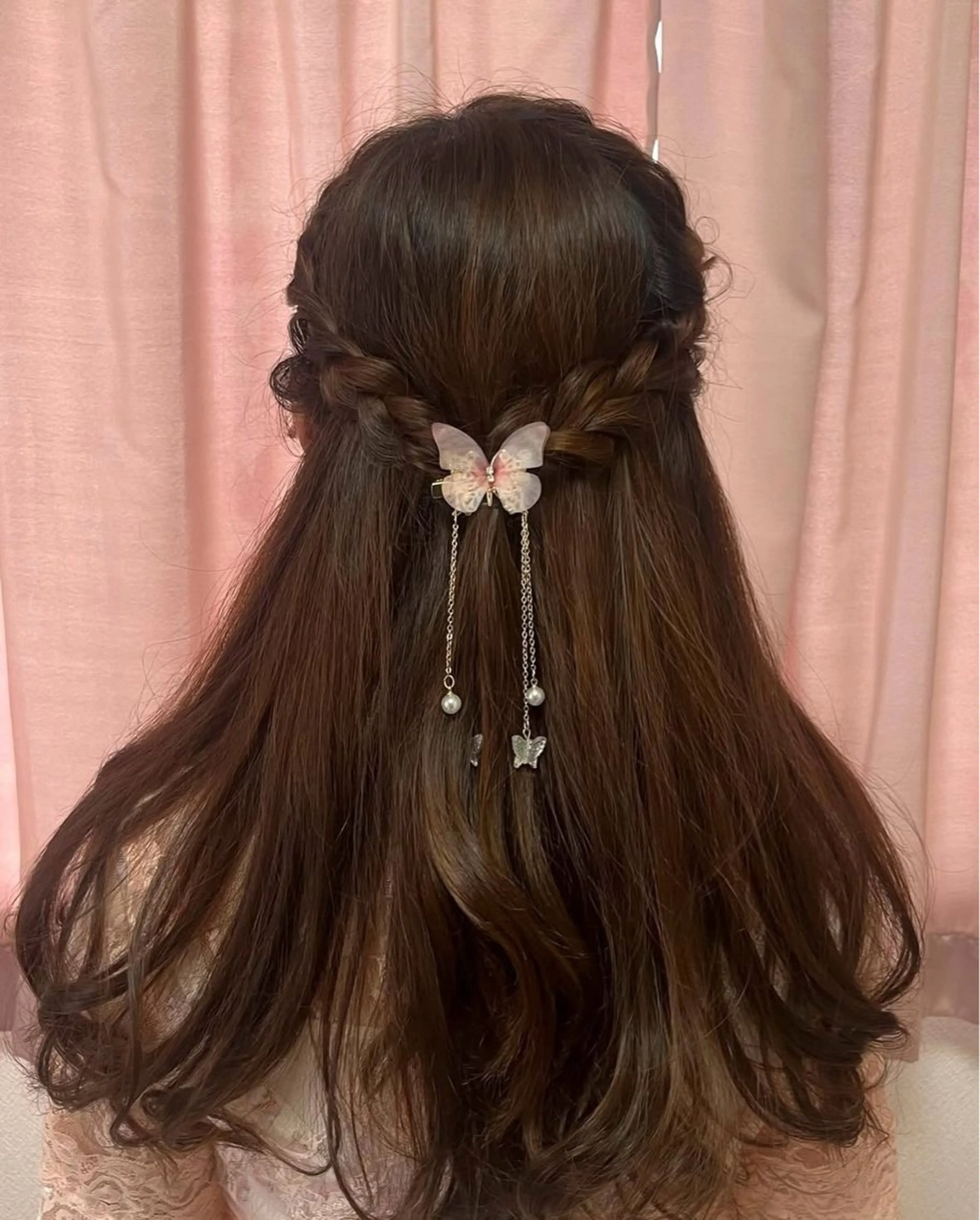 ヘアアレンジ みはね🎀໒꒱ / アイドルおたく美容師のヘアスタイル