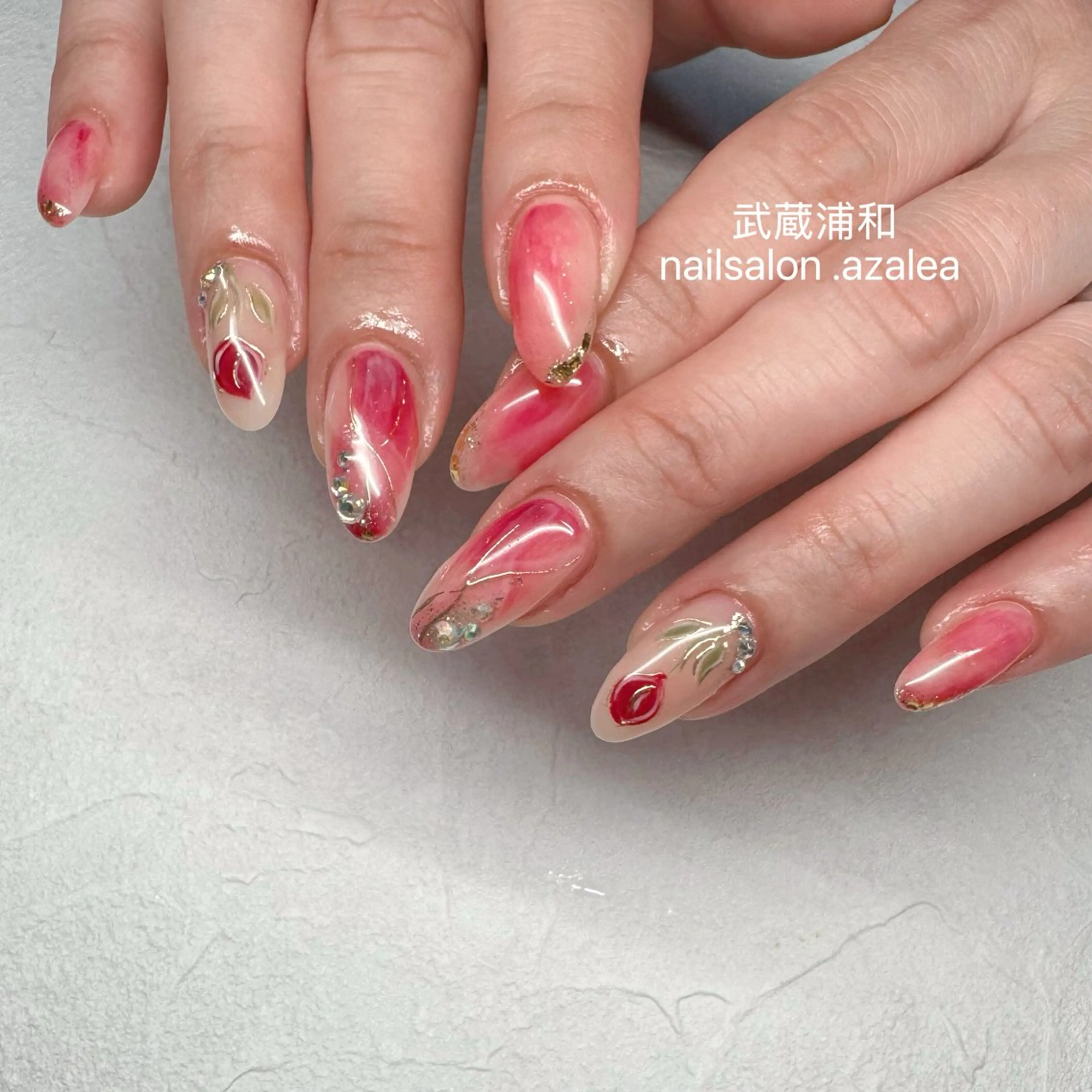 ネイル ハンドネイル R inのネイルデザイン