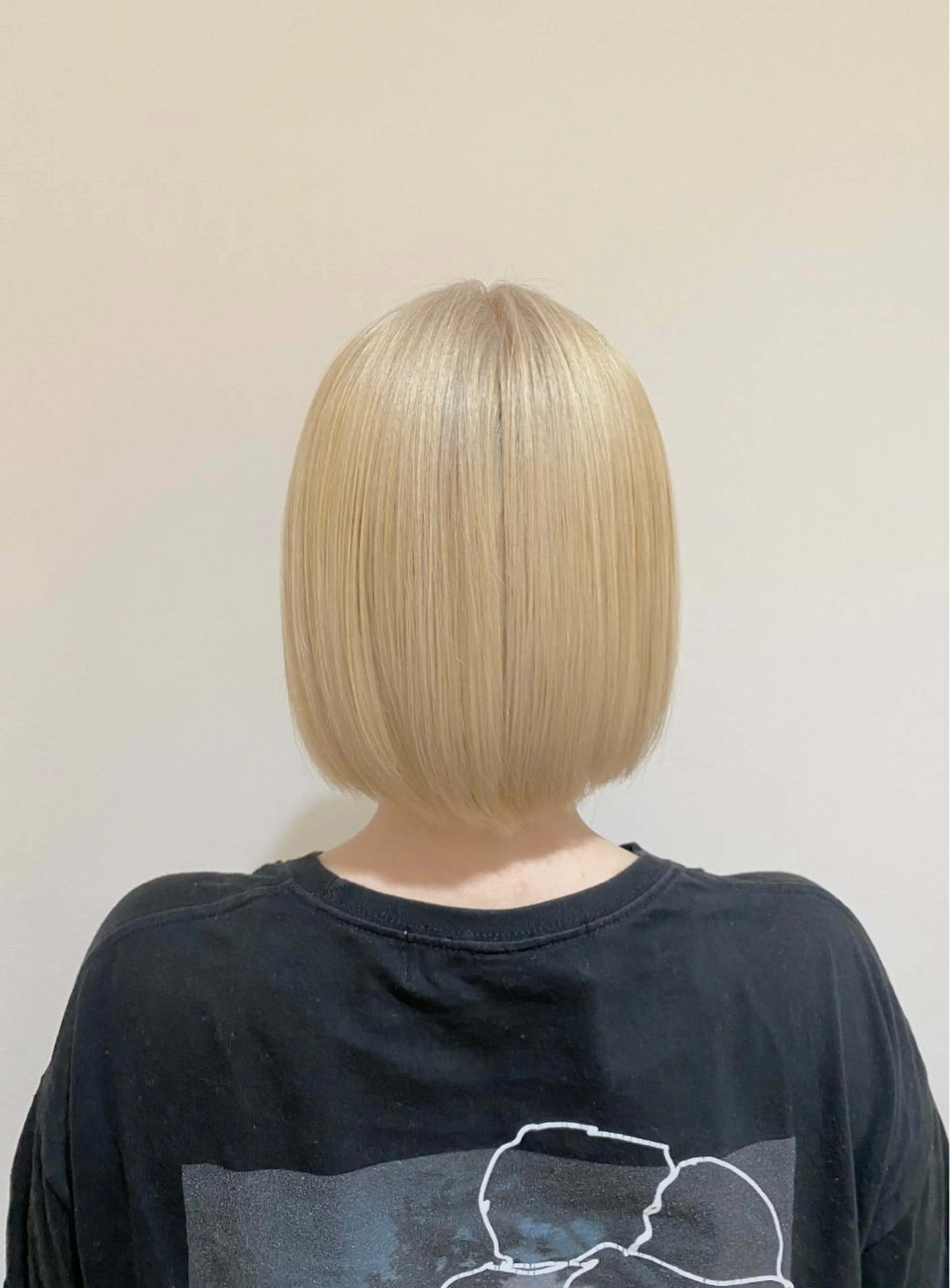 ショート カラー 抜きっぱなしブロンド ☾伊左治祐未☾ カットセンター北のヘアスタイル