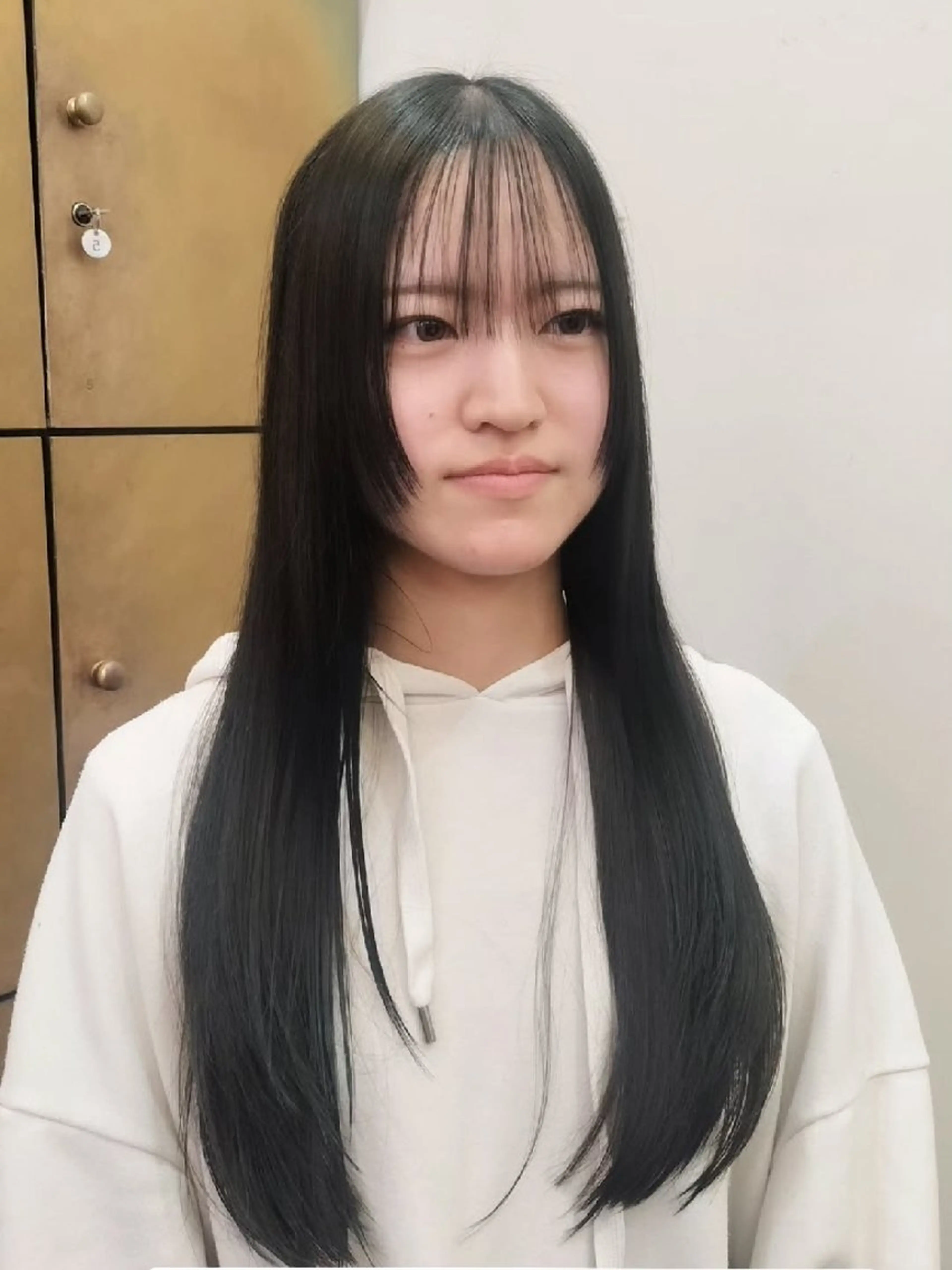 ロング カラー 黒髪 ブラウンカラー 透明感カラー オリーブブラウン ヘアカラー トリートメント 【似合わせカラー】 サナ🎶のヘアスタイル