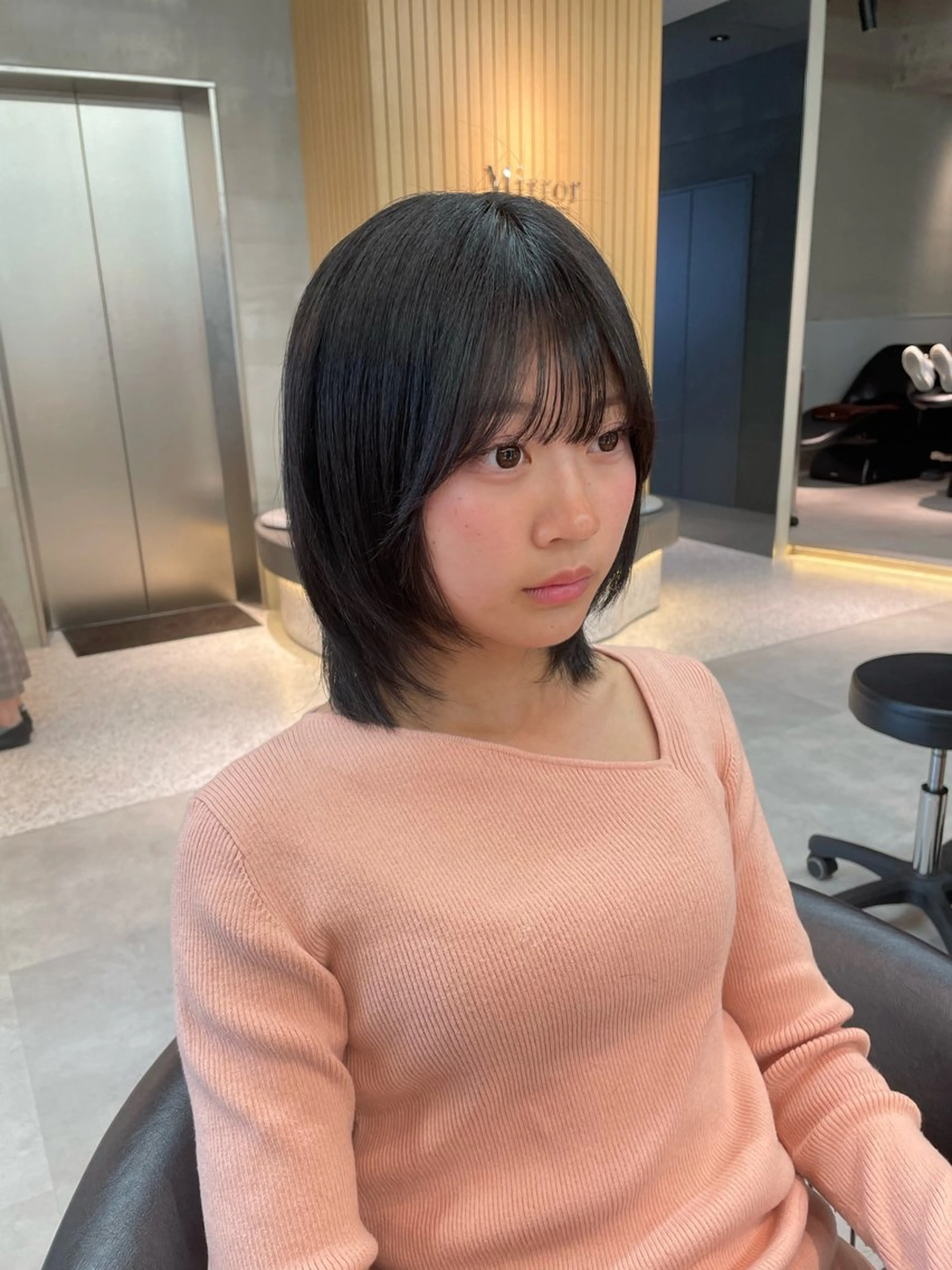 ミディアム カット トリートメント ヘッドスパ ヘアセット 韓国ヘア/レイヤー Londエレンのヘアスタイル