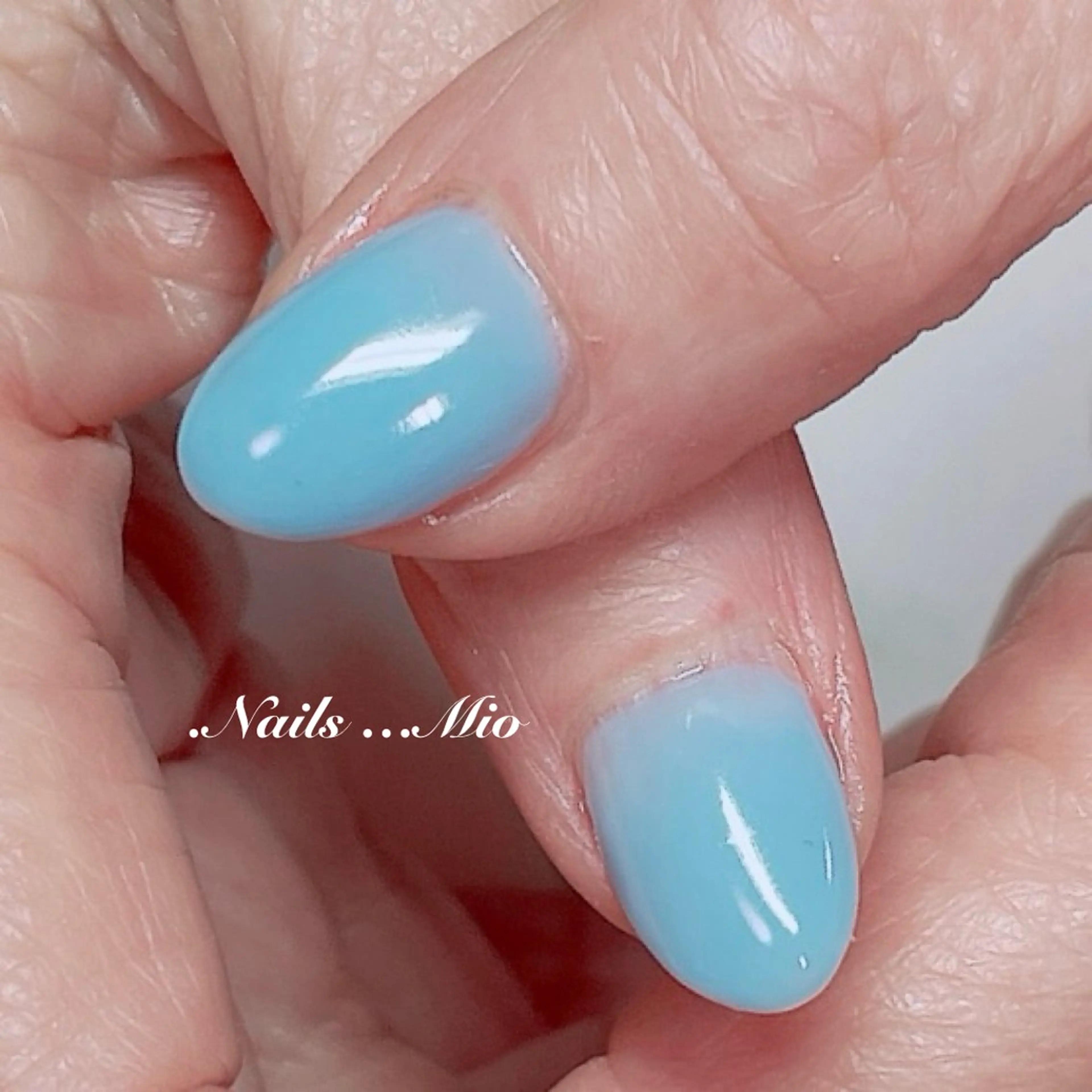 ネイル ジェルネイル ワンカラーネイル 赤色 .Nails Mio 赤羽西ネイルサロンのネイルデザイン
