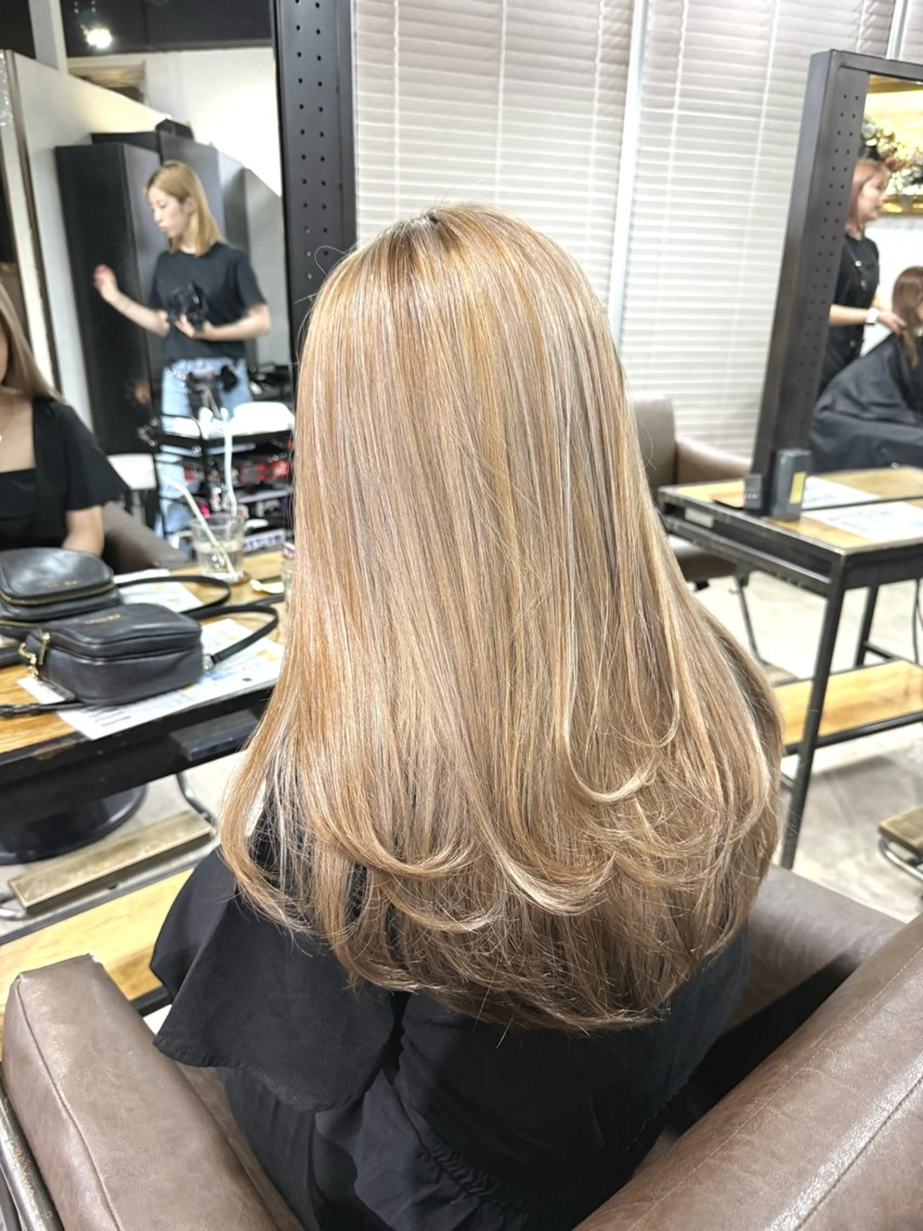 ロング ハイライト ヘアカラー トリートメント 山影✨バレイヤージュ ハイライト✨メンズ◎のヘアスタイル
