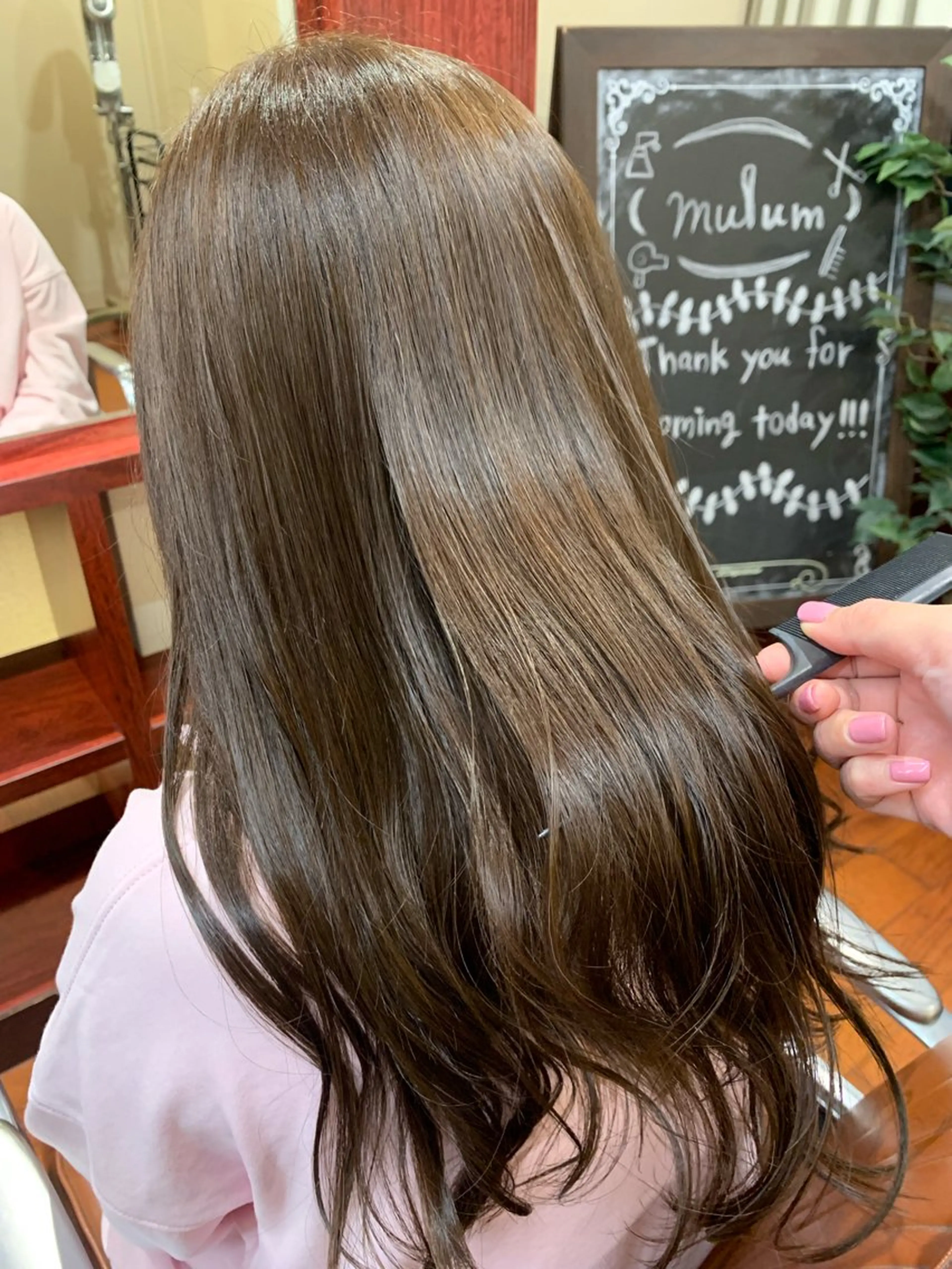 ロング カラー アッシュ ベージュカラー 透明感カラー ヘアカラー トリートメント SALOWIN名古屋栄店所属・Yuuki🌷名古屋 栄 カラー/ボブのヘアスタイル