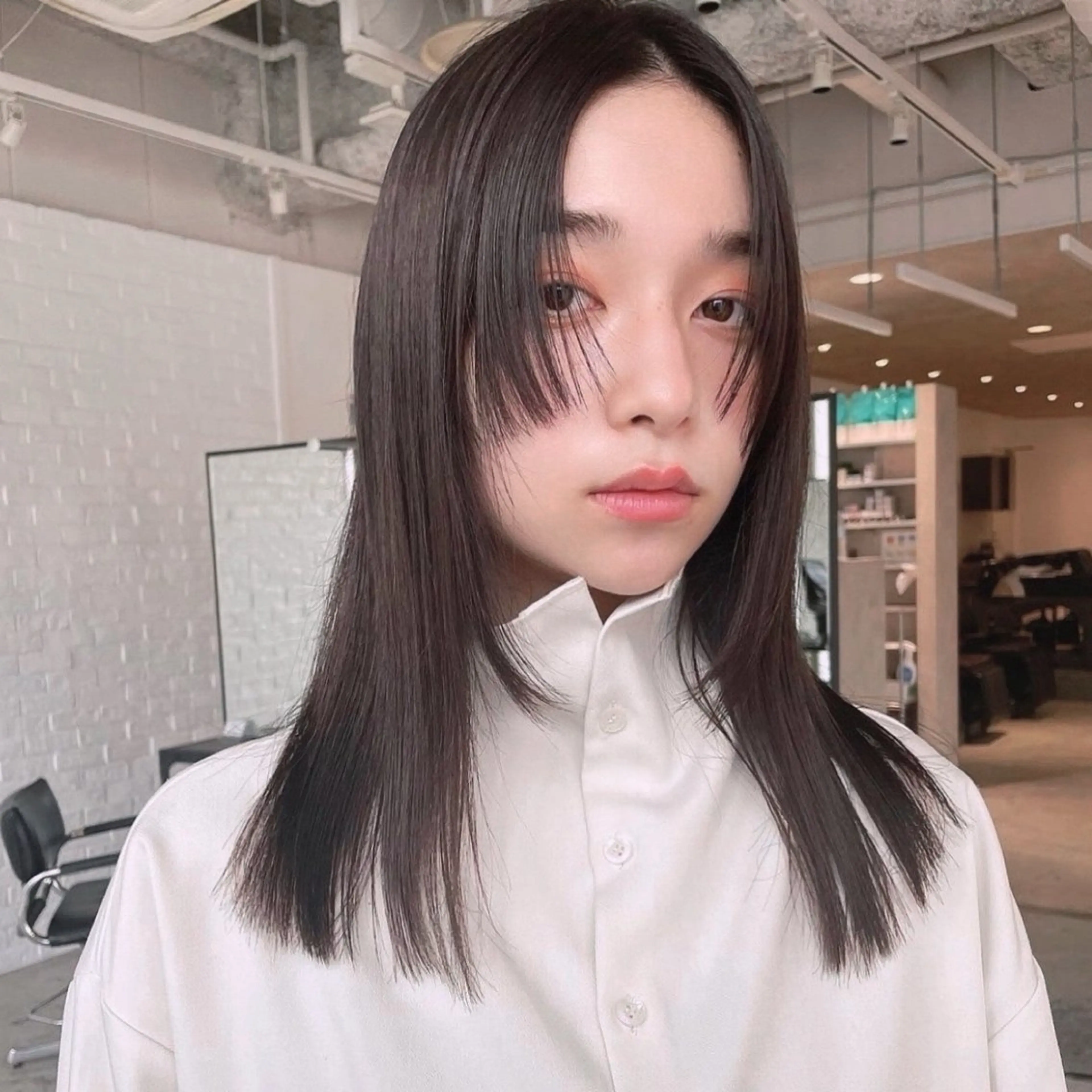 セミロング ハイトーン×デザイン 似合わせ/Yoheiのヘアスタイル